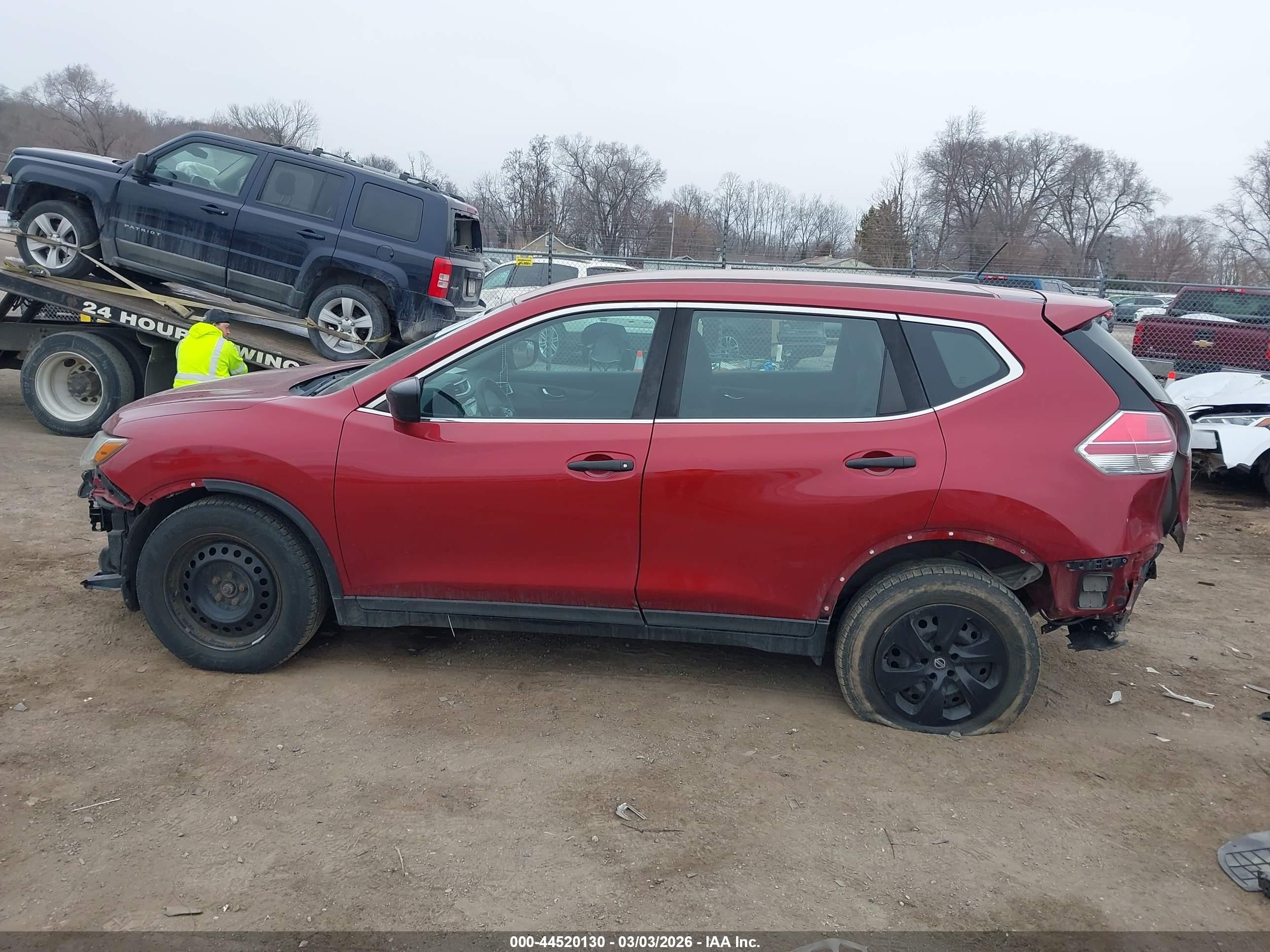 2016 Nissan Rogue S/sl/sv Red vin: 5N1AT2MV7GC811831