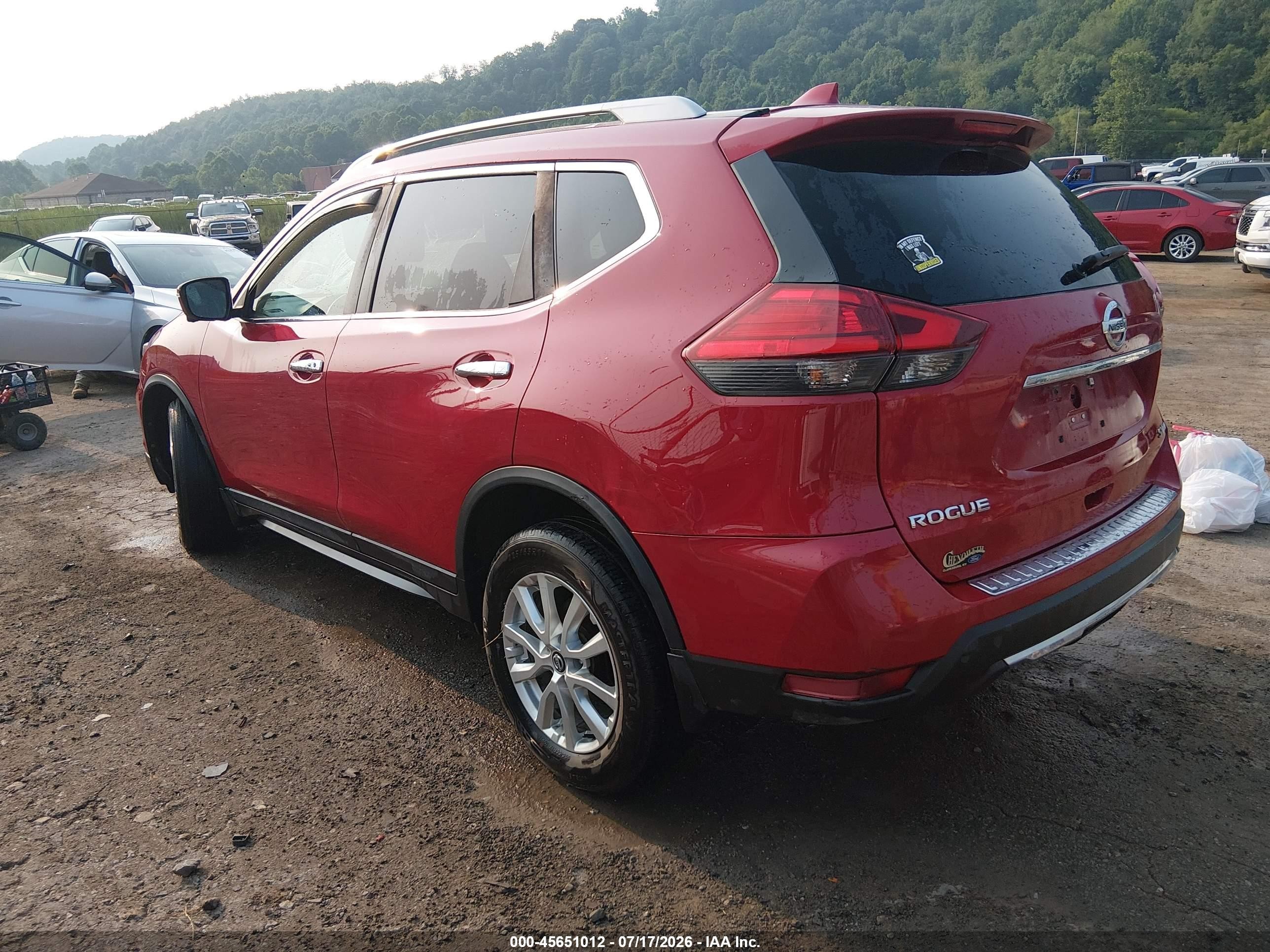 2017 Nissan Rogue Sv Red vin: 5N1AT2MV7HC769906