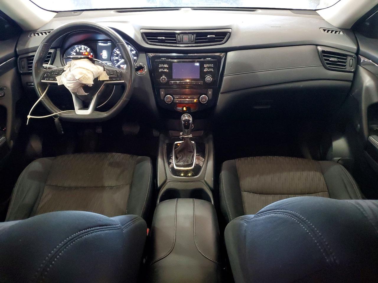 2017 Nissan Rogue White vin: 5N1AT2MV7HC843616