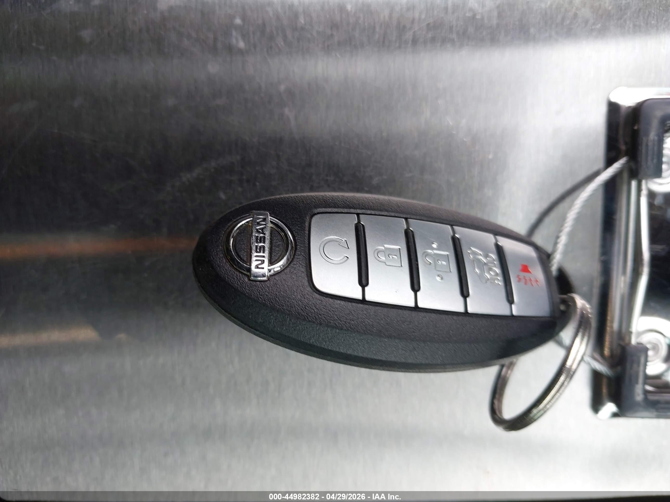 2018 Nissan Rogue Sv Красный vin: 5N1AT2MV7JC762167