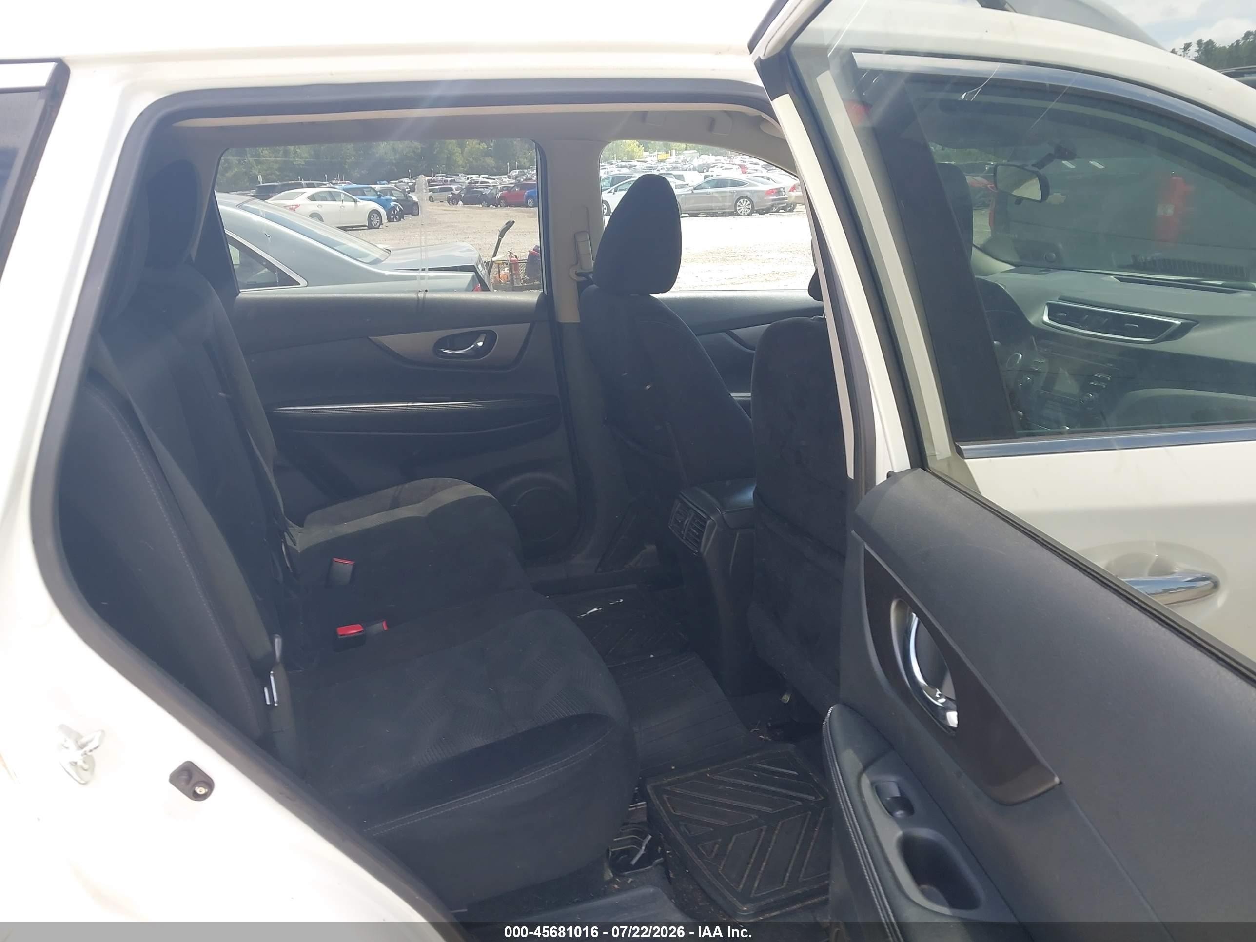 2014 Nissan Rogue Sv White vin: 5N1AT2MV8EC786645