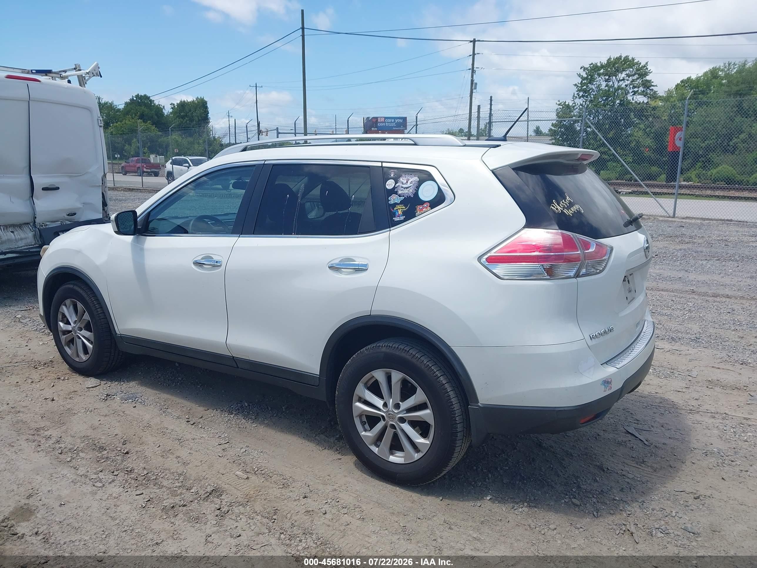 2014 Nissan Rogue Sv White vin: 5N1AT2MV8EC786645