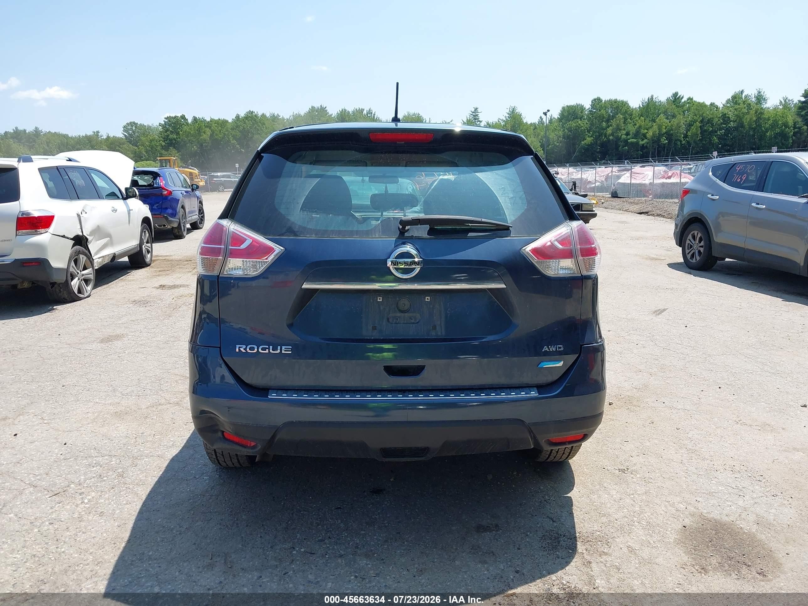 2014 Nissan Rogue S Blue vin: 5N1AT2MV8EC798858