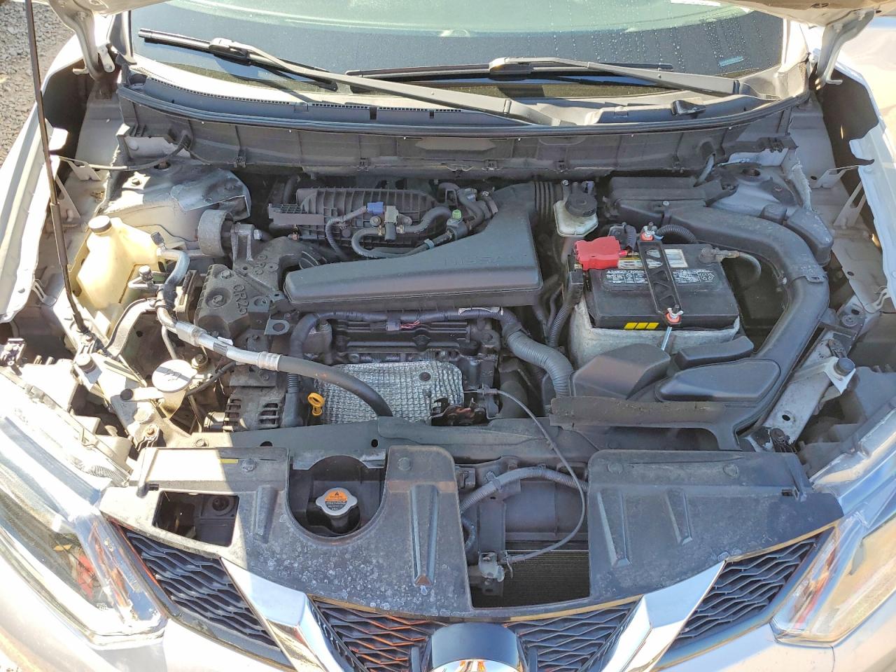 2014 Nissan Rogue S Silver vin: 5N1AT2MV8EC840686