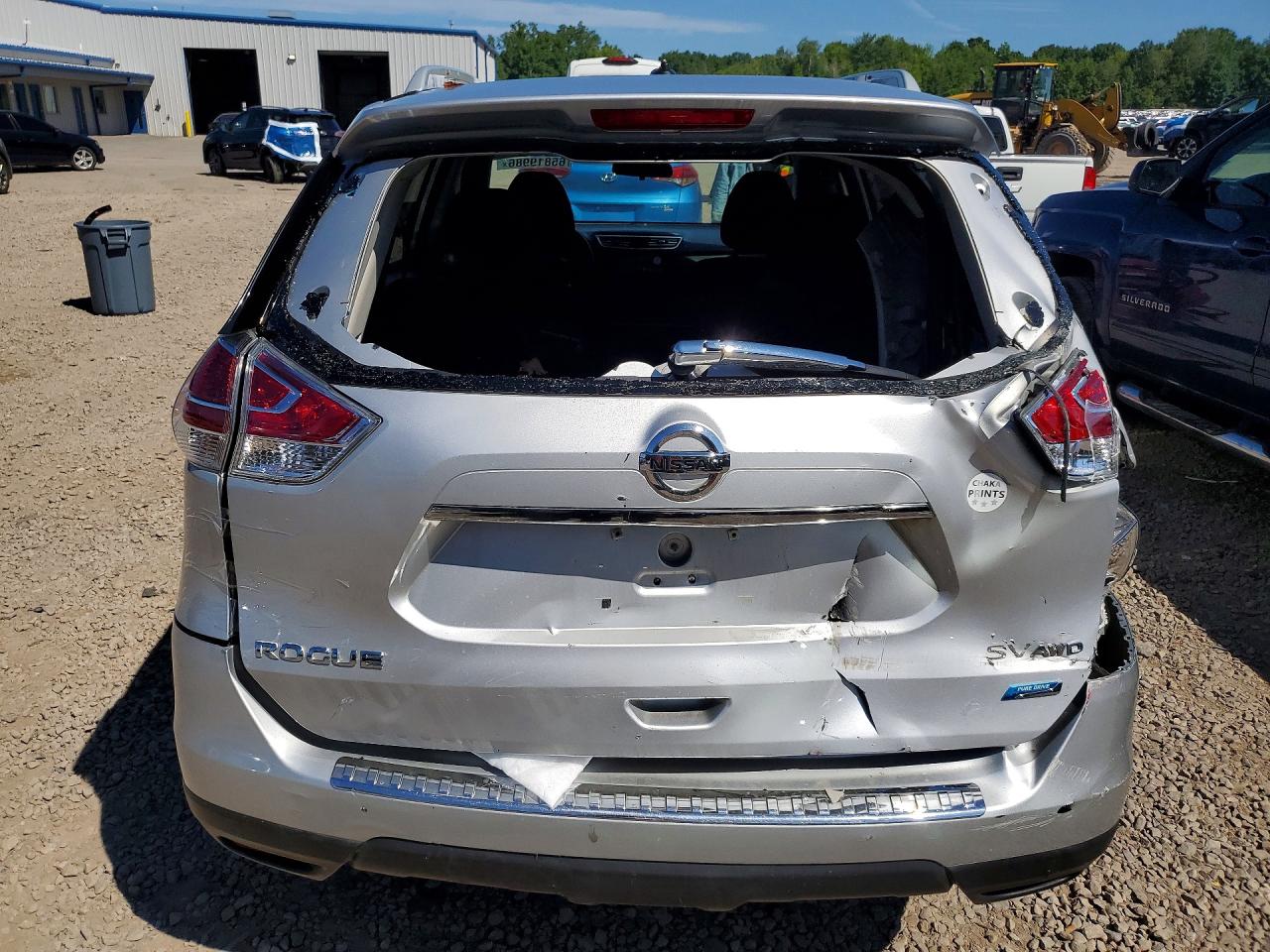 2014 Nissan Rogue S Silver vin: 5N1AT2MV8EC840686