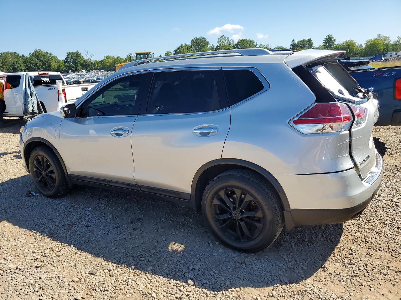 2014 Nissan Rogue S Silver vin: 5N1AT2MV8EC840686