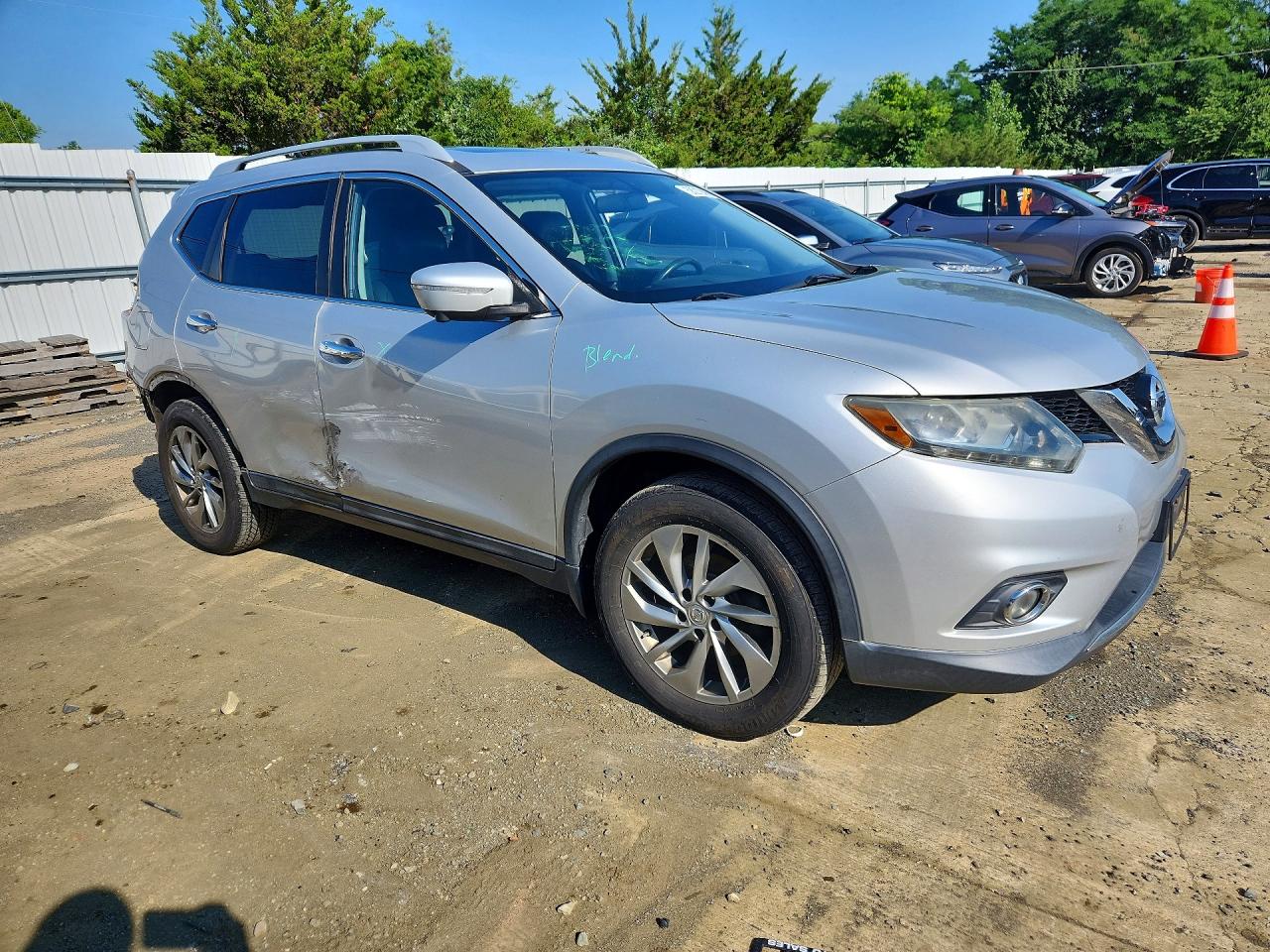 2014 Nissan Rogue Sl Серебряный vin: 5N1AT2MV8EC863529
