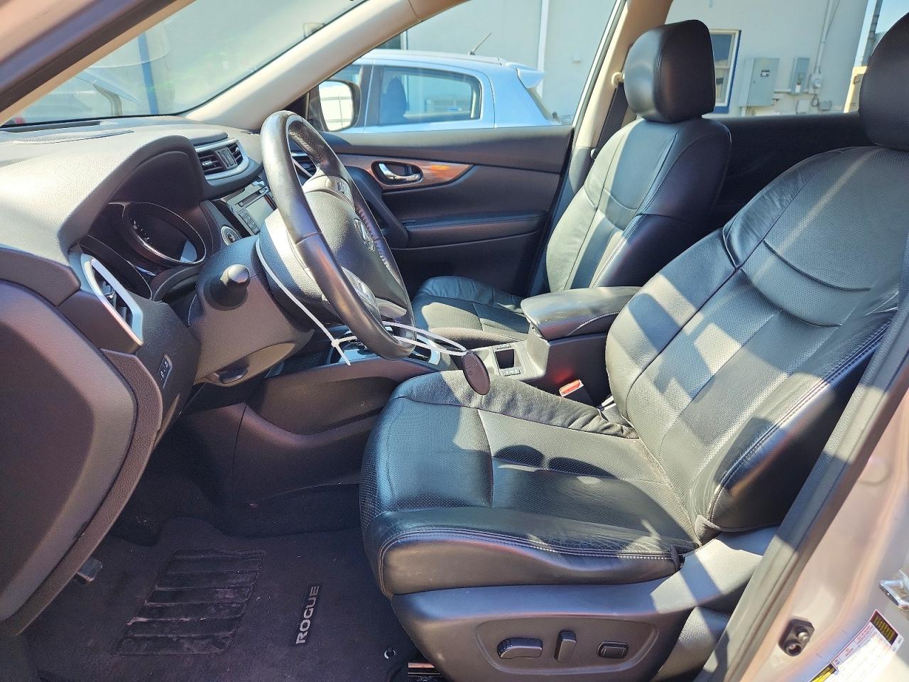 2014 Nissan Rogue Sl Серебряный vin: 5N1AT2MV8EC863529
