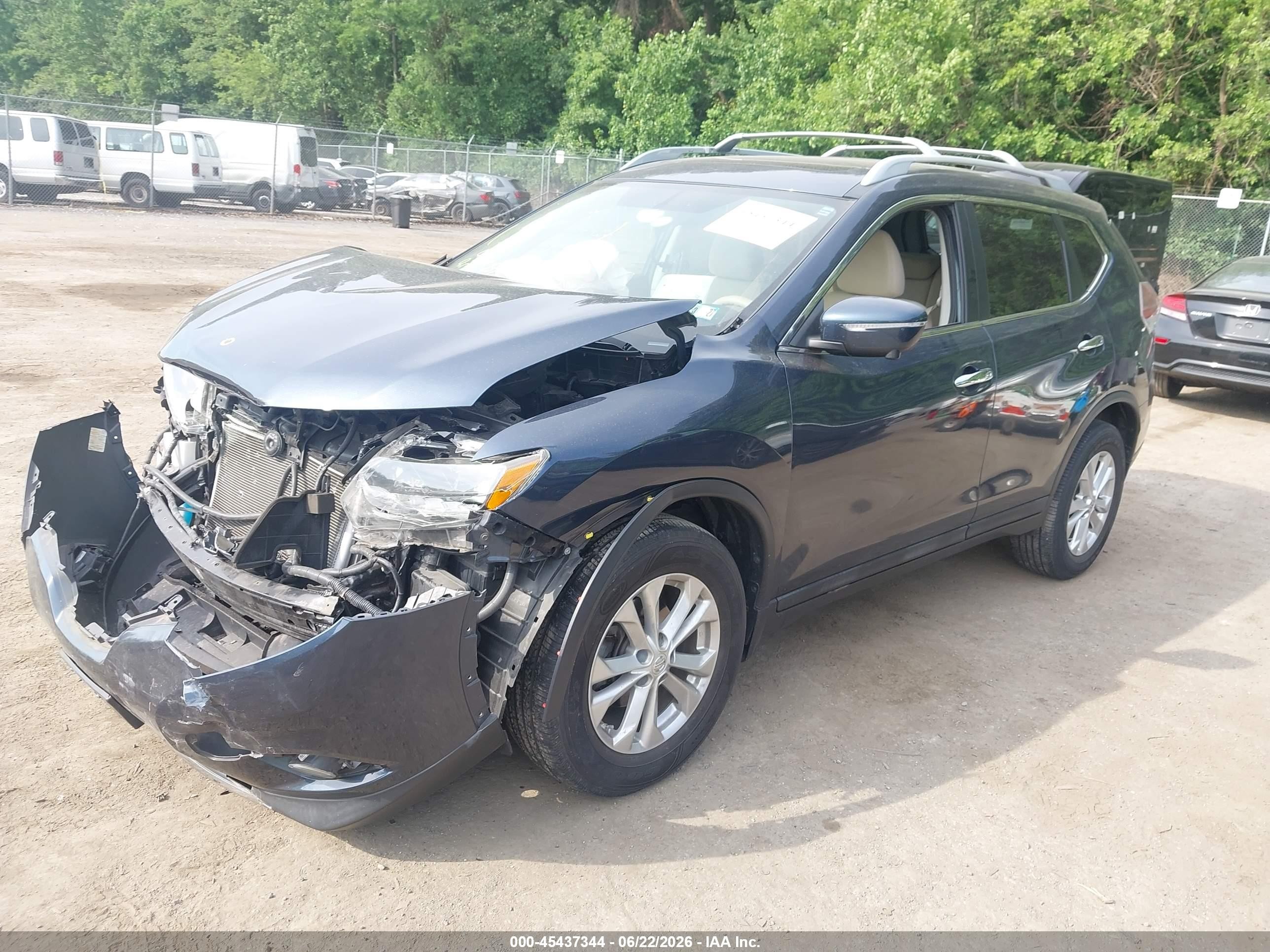 2015 Nissan Rogue Sv Blue vin: 5N1AT2MV8FC812114