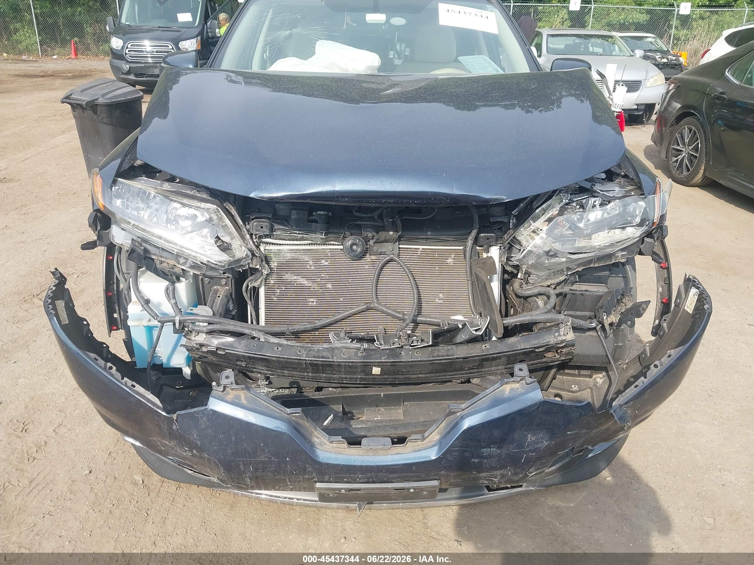 2015 Nissan Rogue Sv Blue vin: 5N1AT2MV8FC812114