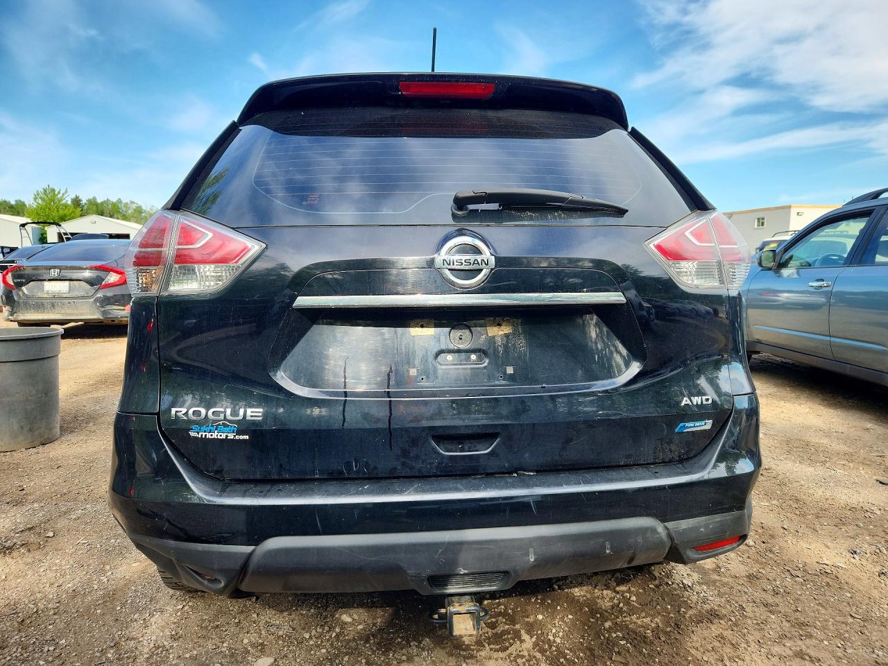 2015 Nissan Rogue S Черный vin: 5N1AT2MV8FC820522