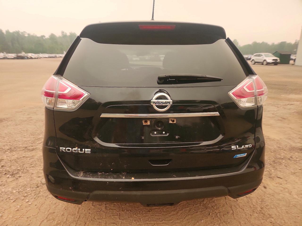 2015 Nissan Rogue S Black vin: 5N1AT2MV8FC837658