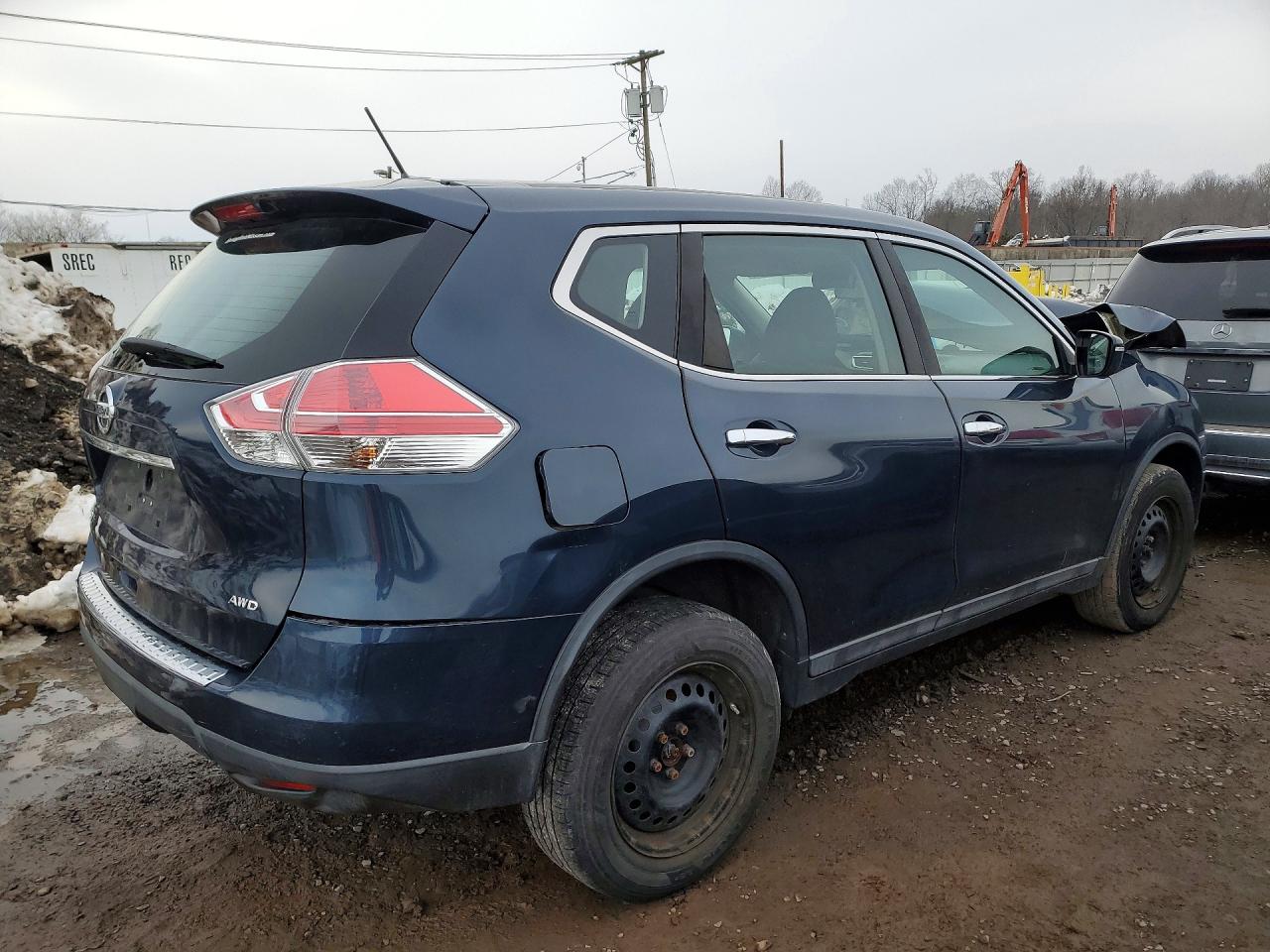 2015 Nissan Rogue S Blue vin: 5N1AT2MV8FC841760