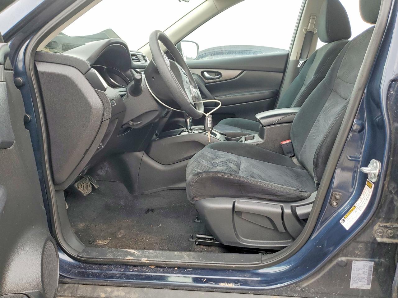 2015 Nissan Rogue S Blue vin: 5N1AT2MV8FC841760