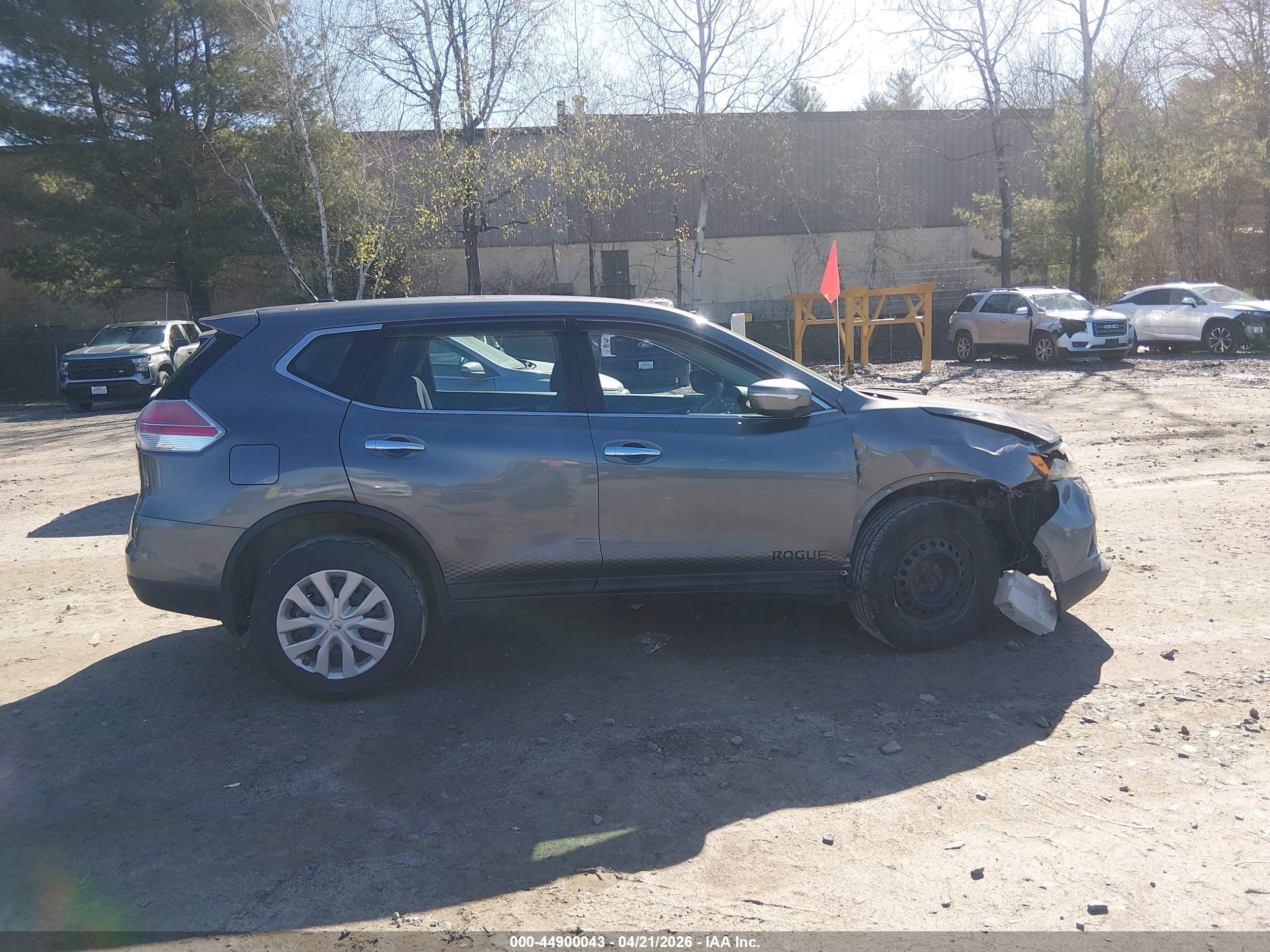 2015 Nissan Rogue S Серый vin: 5N1AT2MV8FC851110