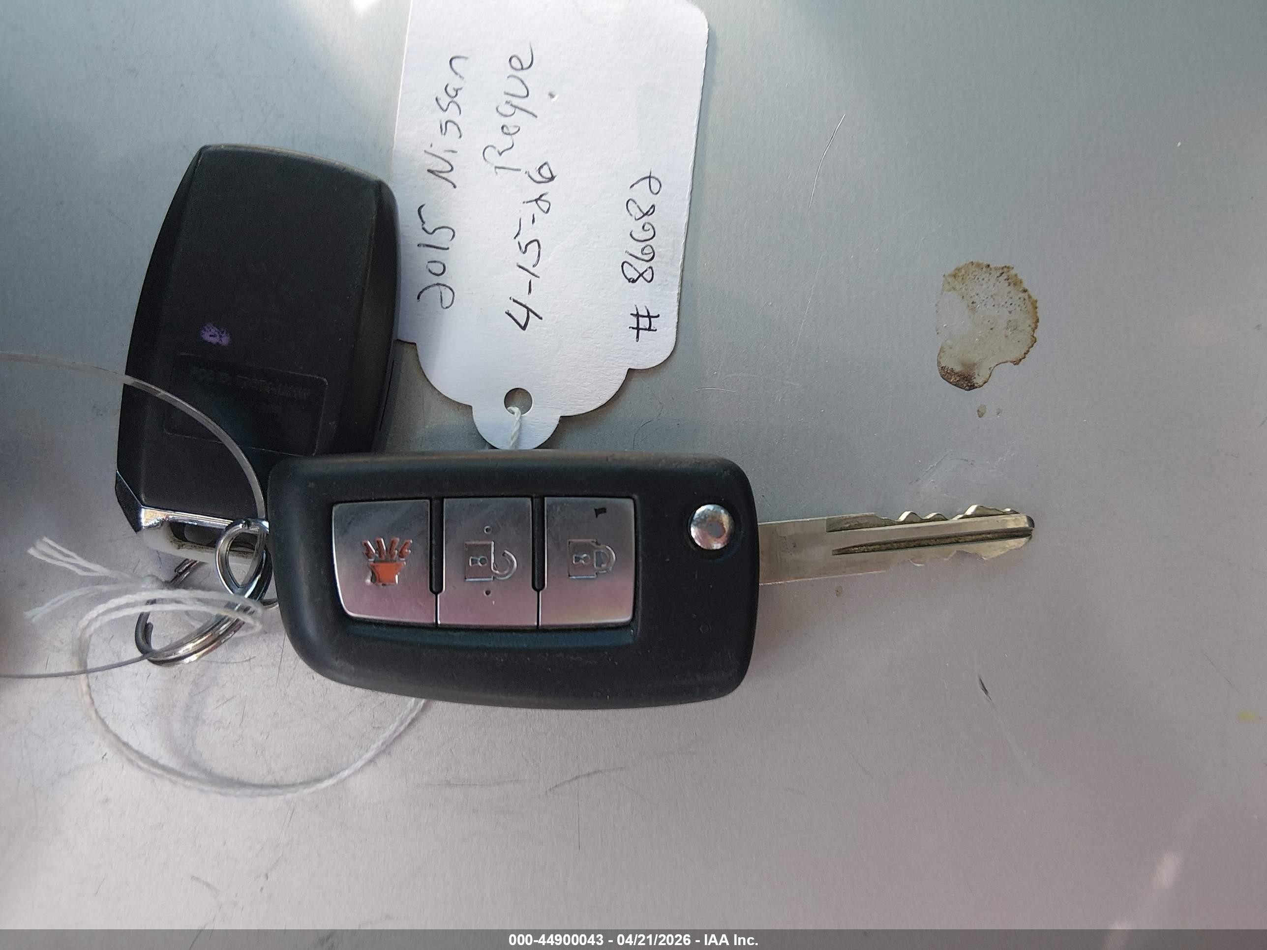 2015 Nissan Rogue S Серый vin: 5N1AT2MV8FC851110