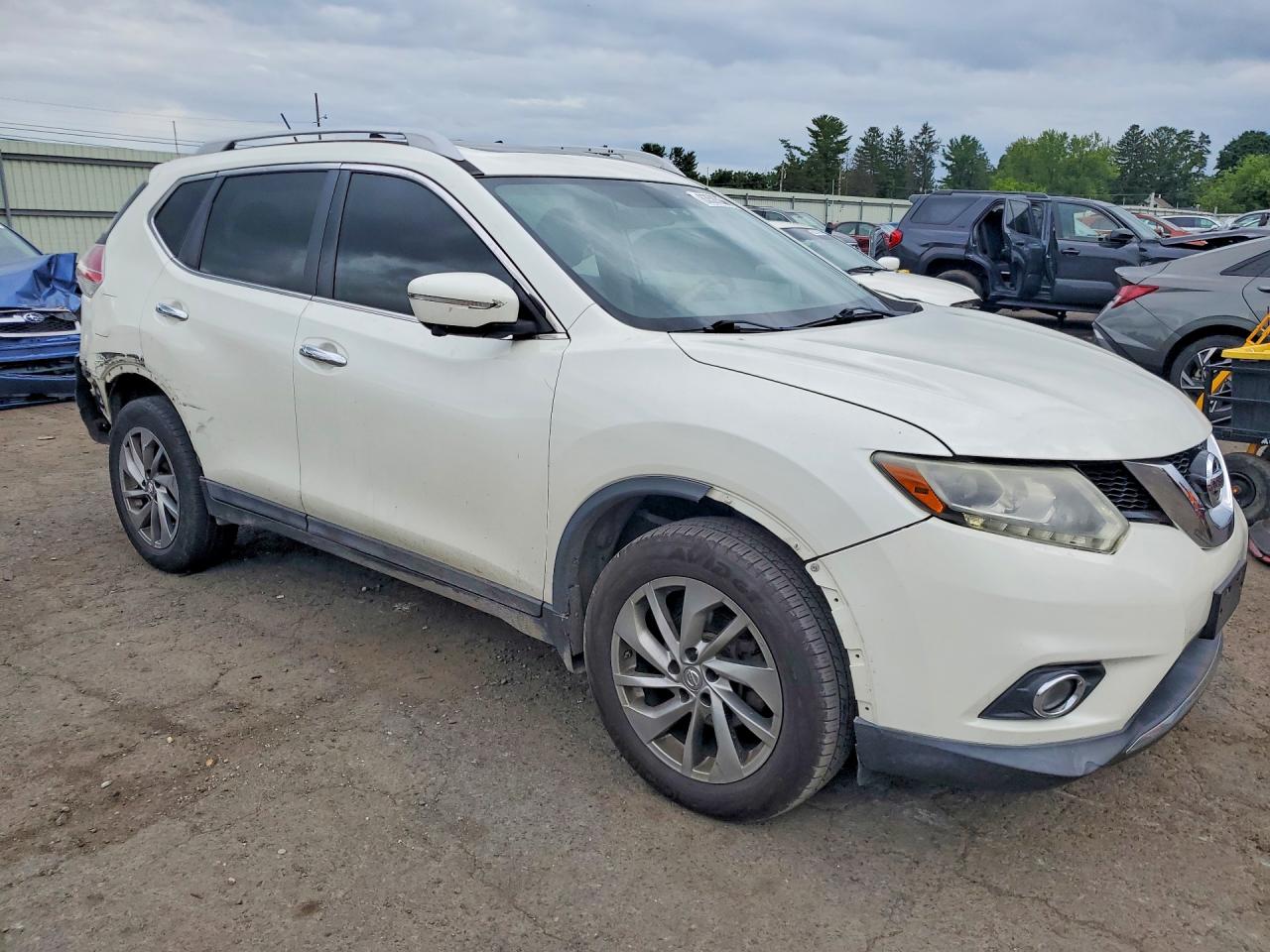 2015 Nissan Rogue Sl White vin: 5N1AT2MV8FC888268