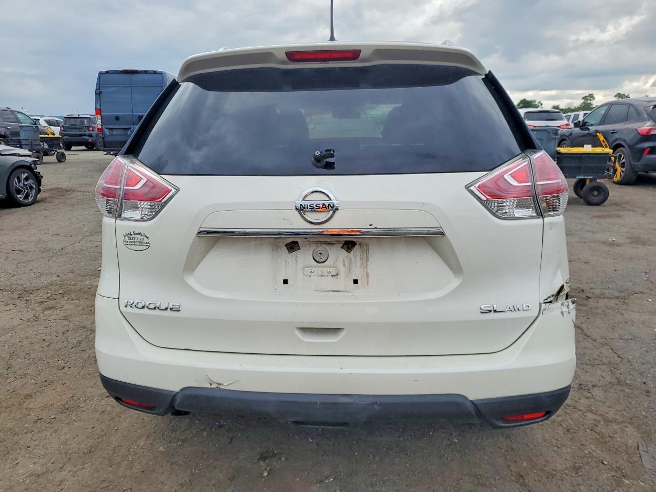 2015 Nissan Rogue Sl White vin: 5N1AT2MV8FC888268
