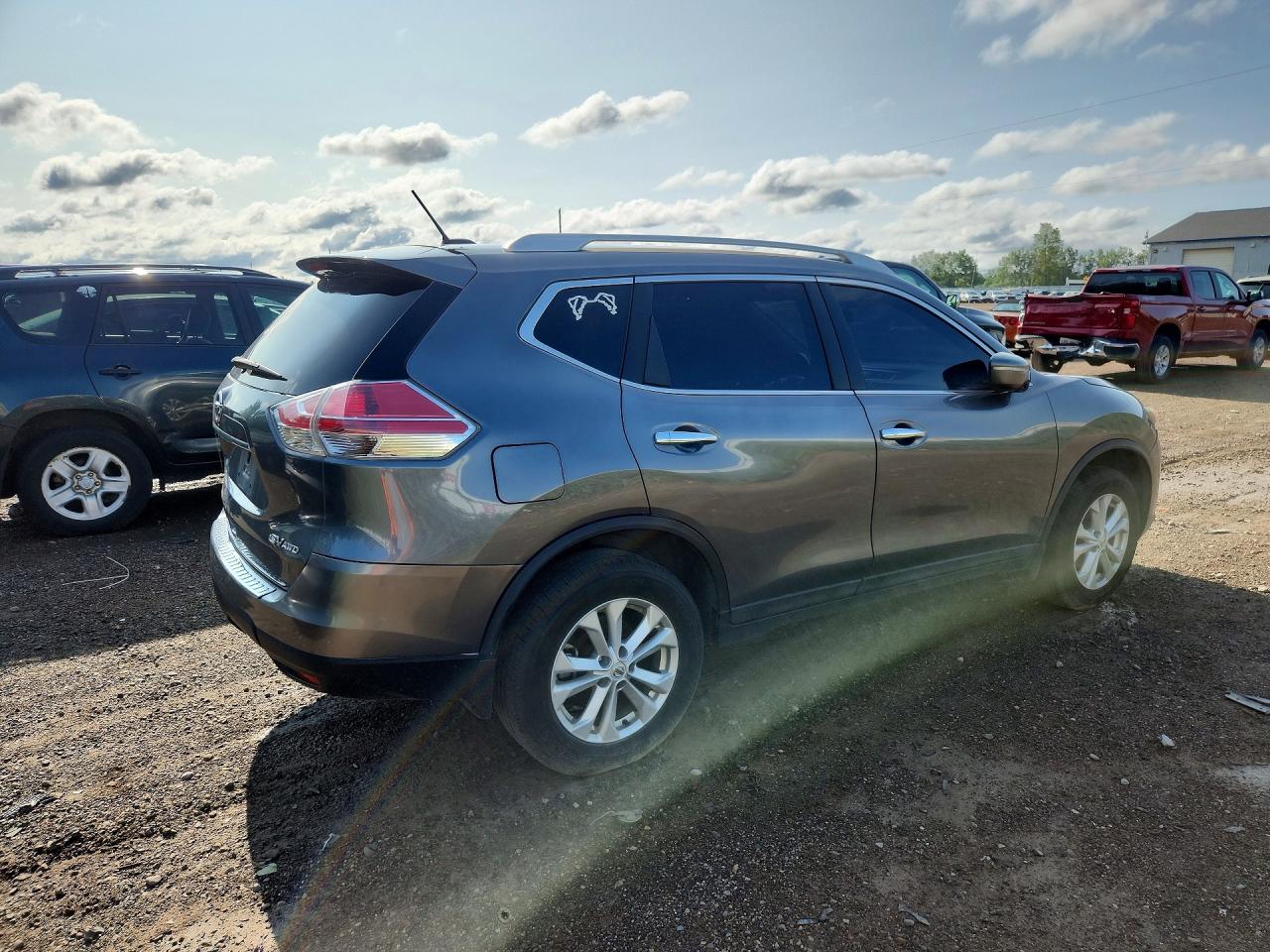 2015 Nissan Rogue Sv Gray vin: 5N1AT2MV8FC911662