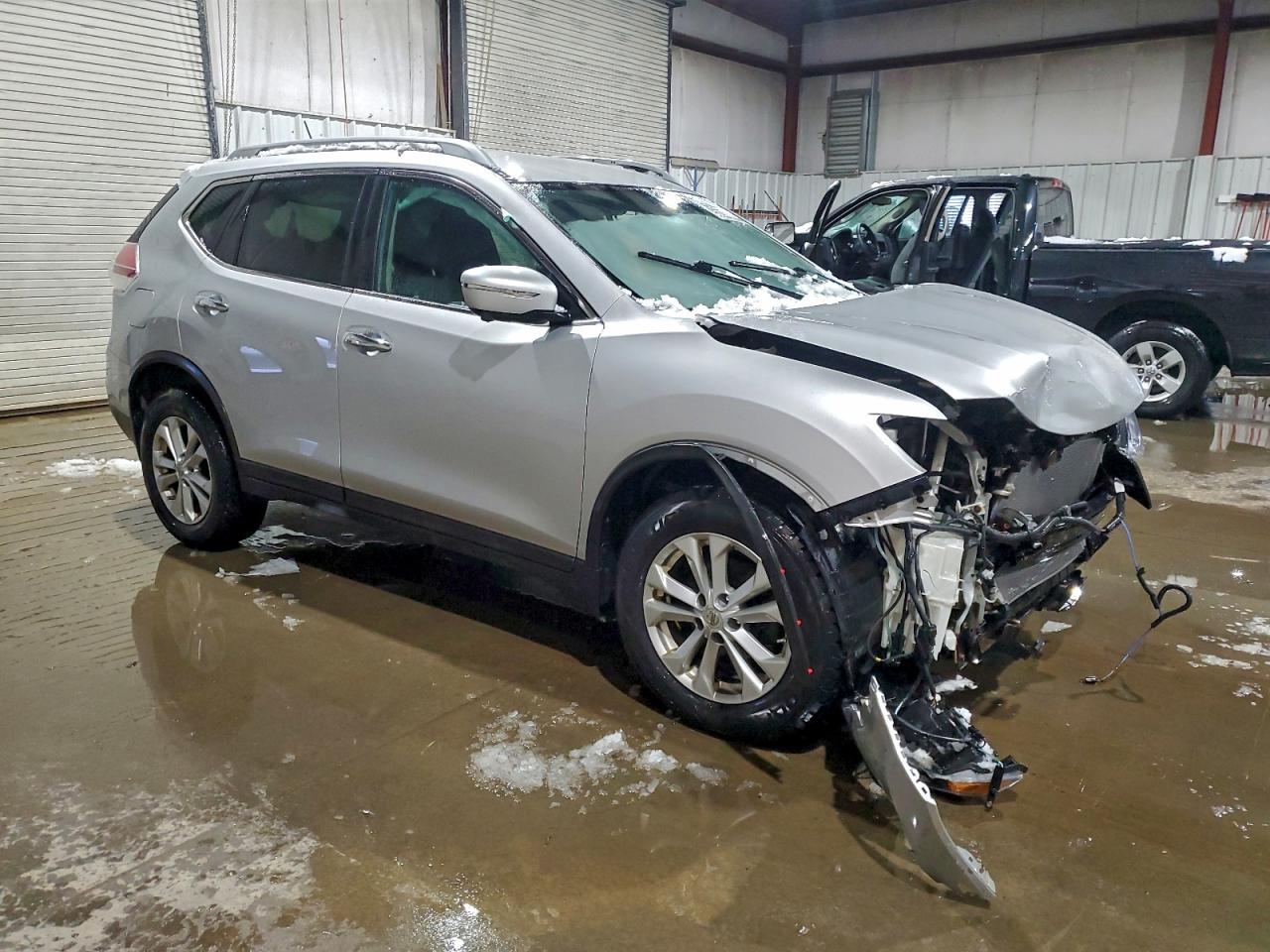 2015 Nissan Rogue Sv Silver vin: 5N1AT2MV8FC913590