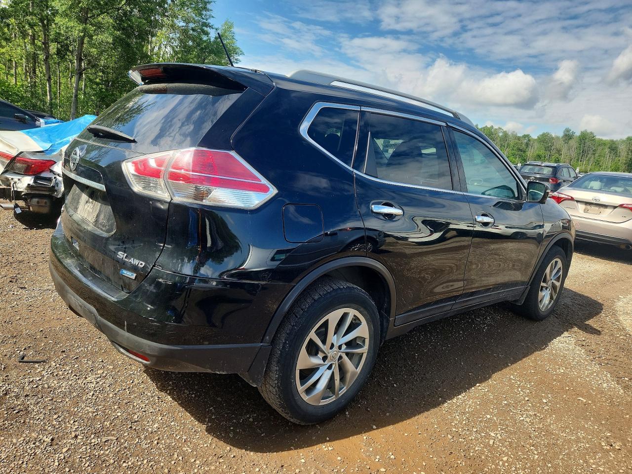 2015 Nissan Rogue S Black vin: 5N1AT2MV8FC917719