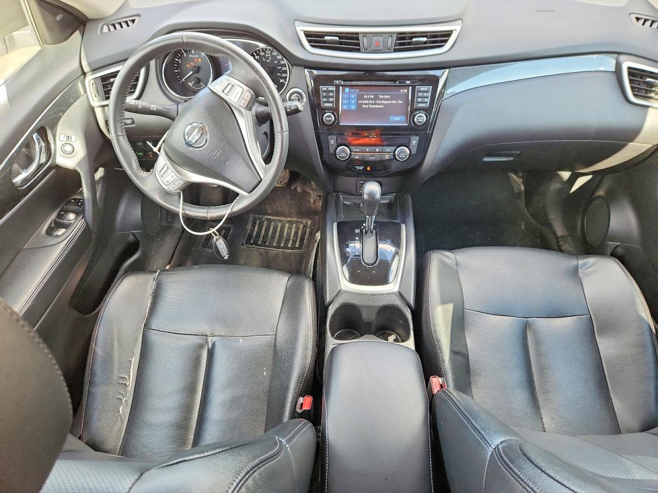 2015 Nissan Rogue S White vin: 5N1AT2MV8FC920586