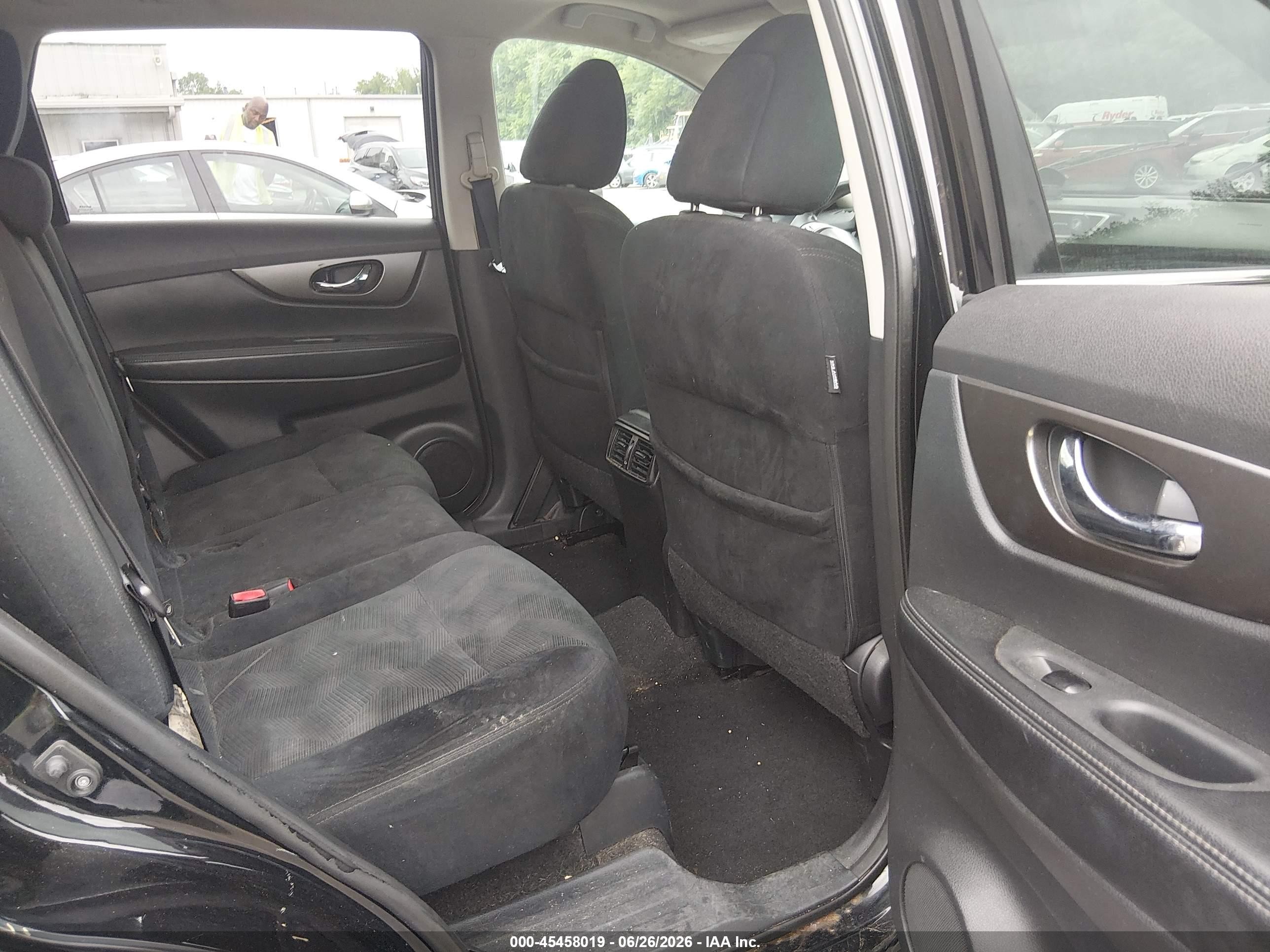 2015 Nissan Rogue Sv Черный vin: 5N1AT2MV8FC924606