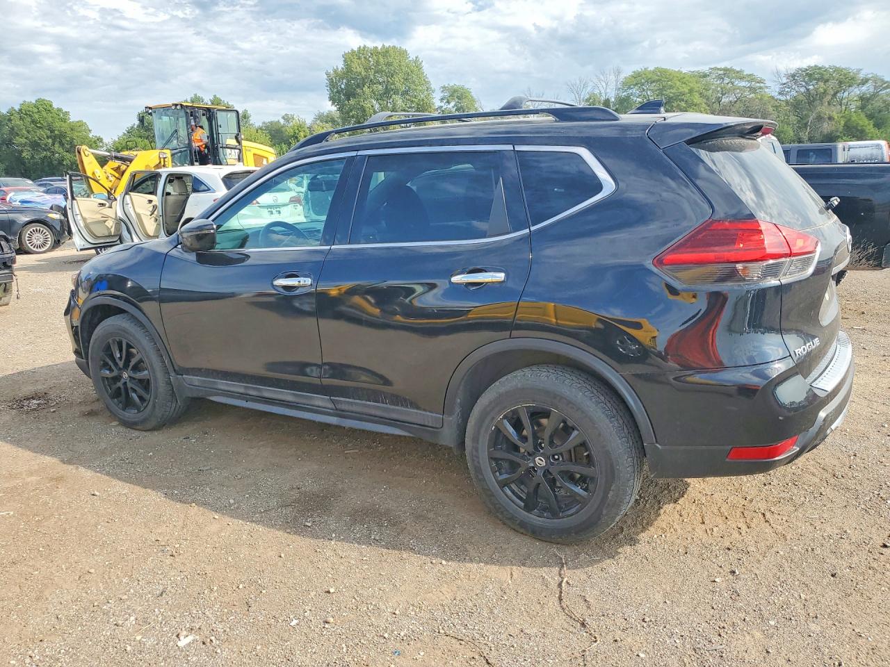 2017 Nissan Rogue Sv Black vin: 5N1AT2MV8HC820085