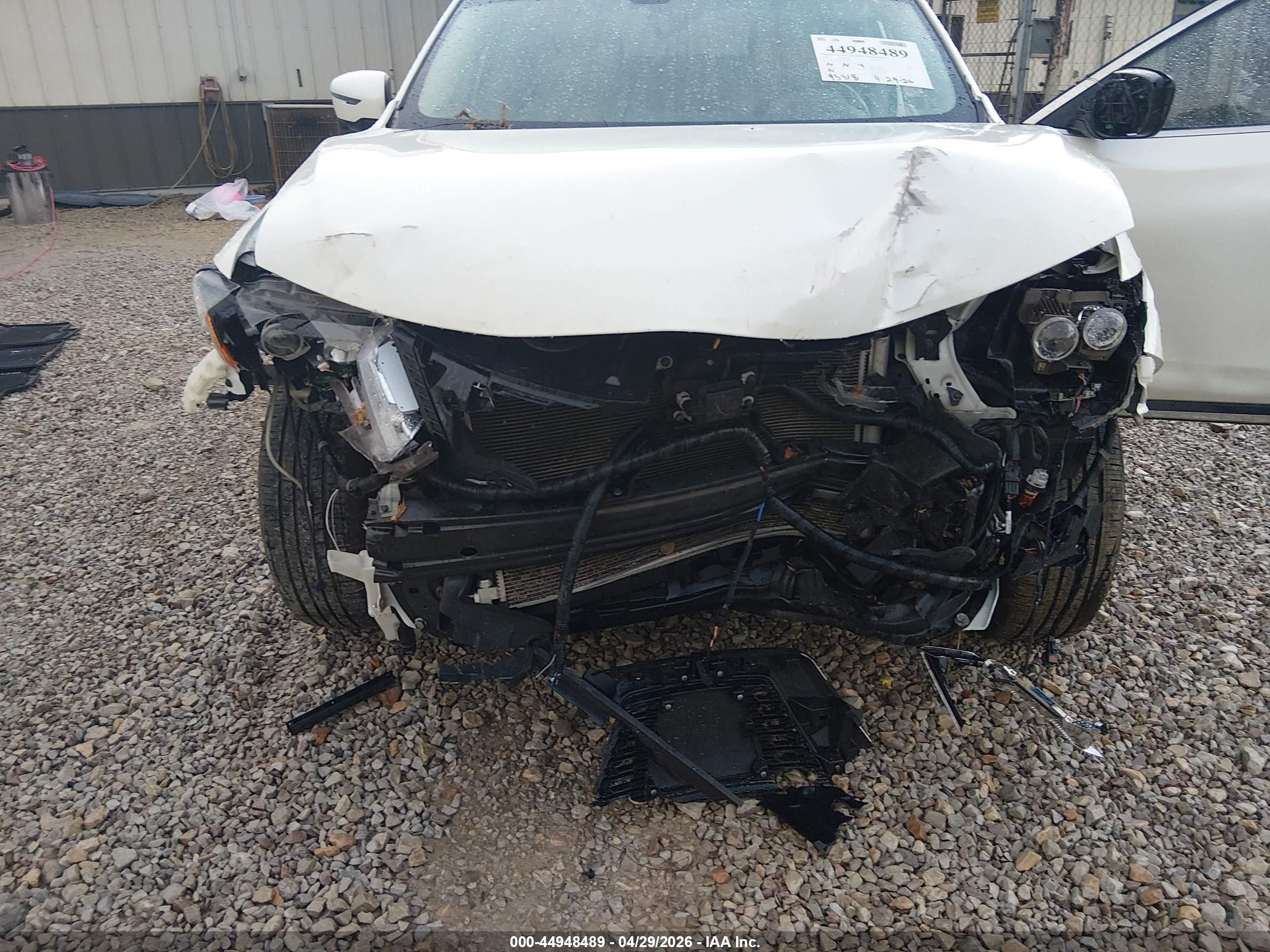 2017 Nissan Rogue Sl Белый vin: 5N1AT2MV8HC848243