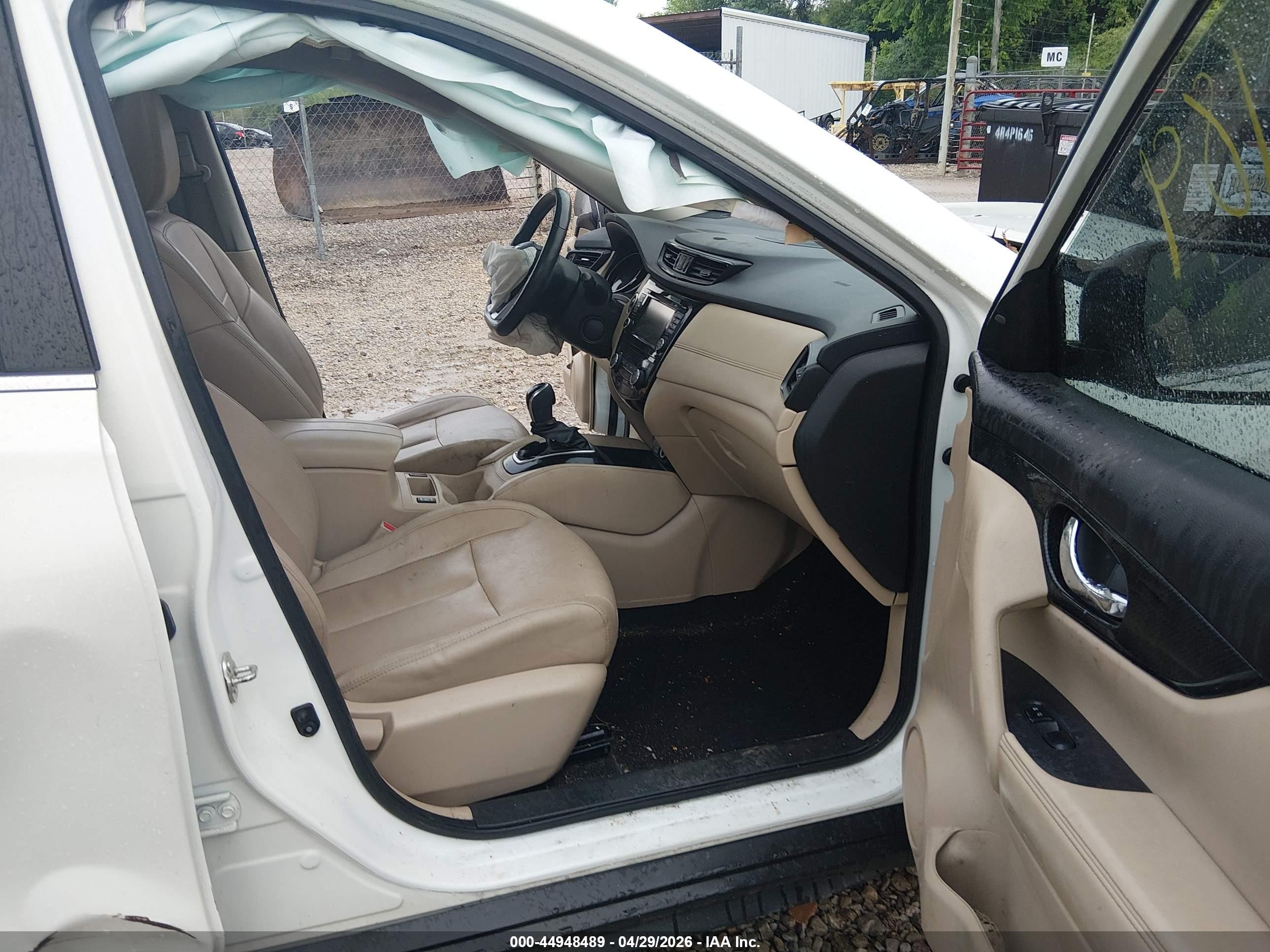 2017 Nissan Rogue Sl Белый vin: 5N1AT2MV8HC848243