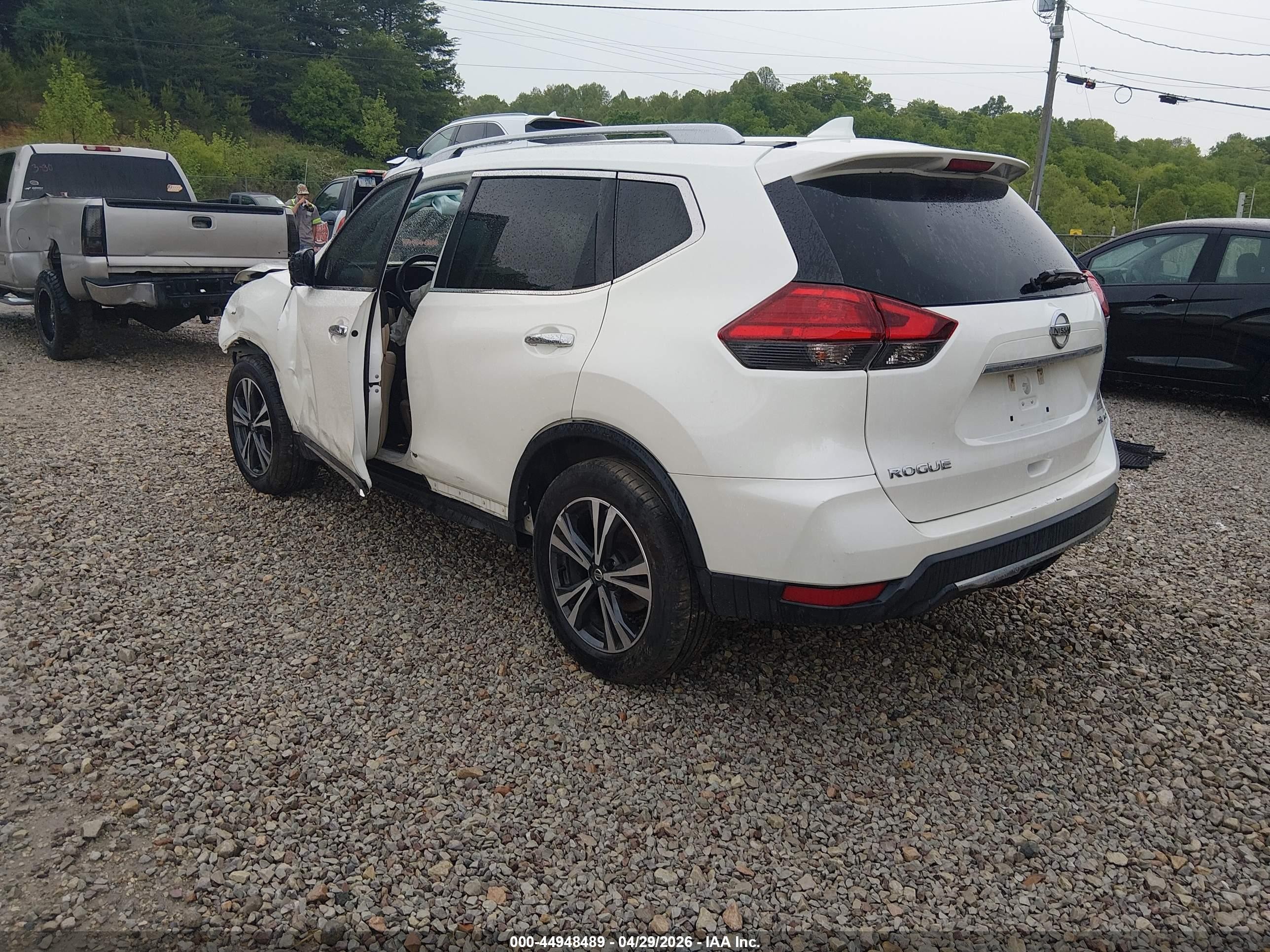 2017 Nissan Rogue Sl Белый vin: 5N1AT2MV8HC848243
