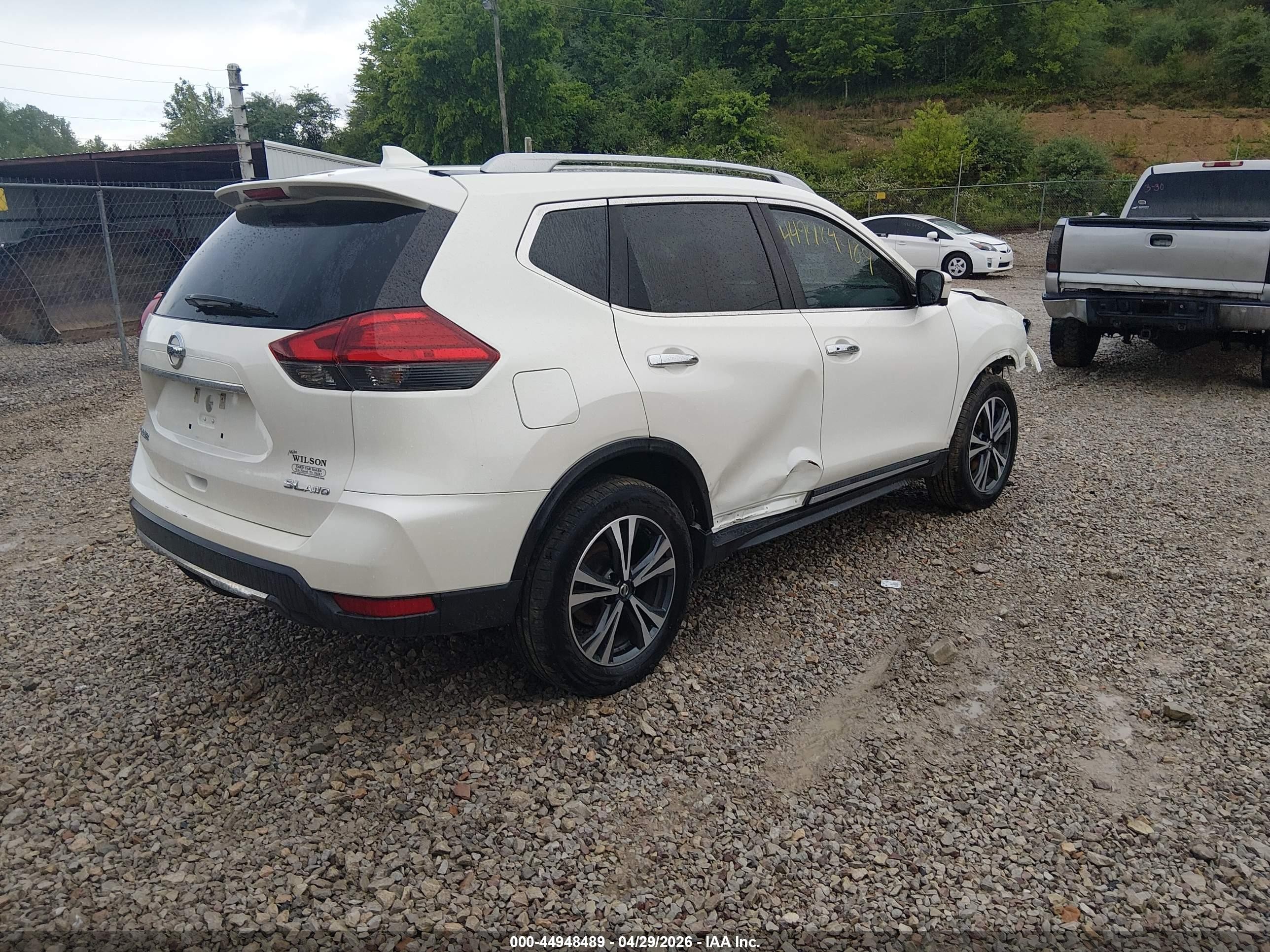 2017 Nissan Rogue Sl Белый vin: 5N1AT2MV8HC848243