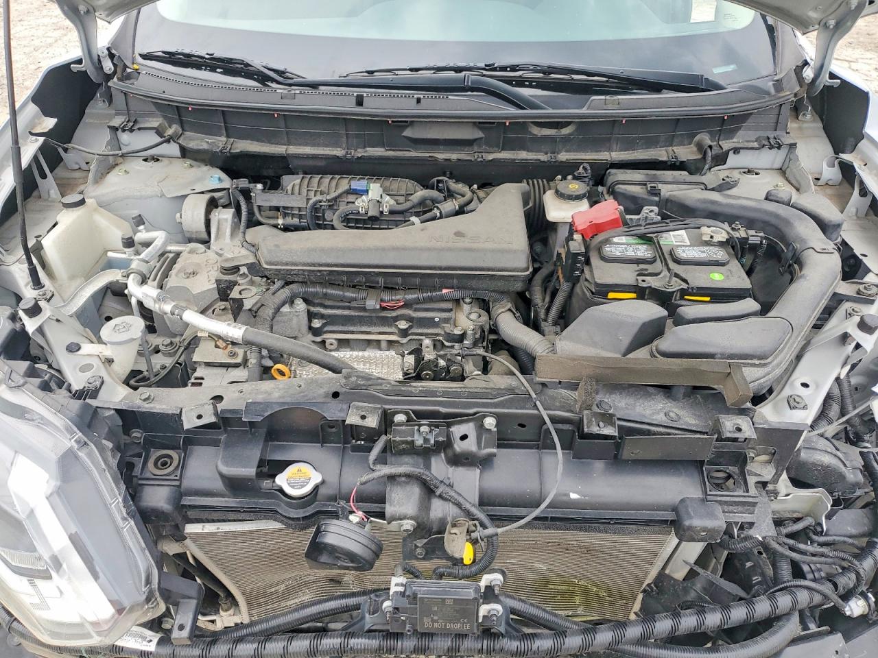 2018 Nissan Rogue S Серебряный vin: 5N1AT2MV8JC731834