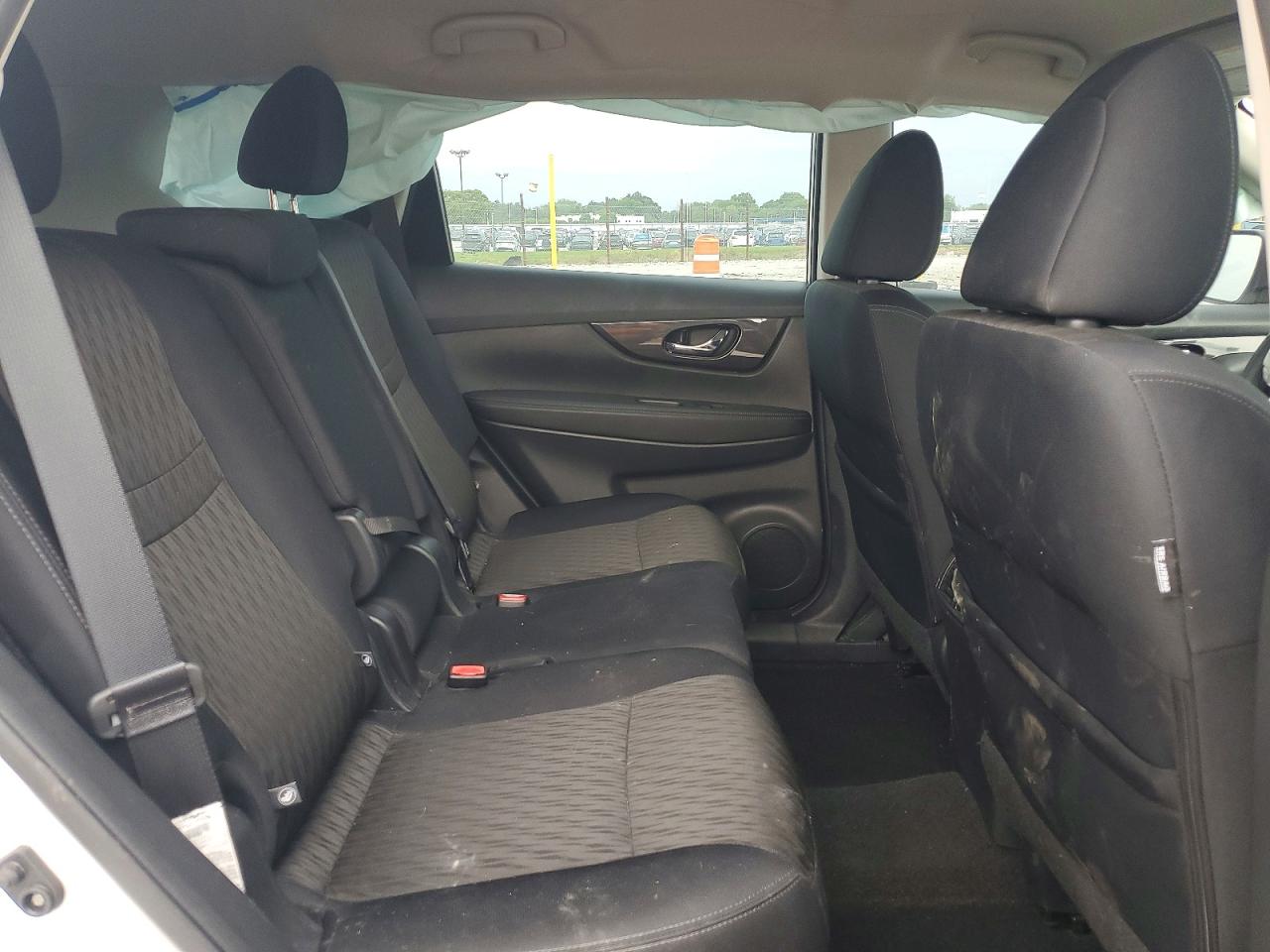 2018 Nissan Rogue S Серебряный vin: 5N1AT2MV8JC731834