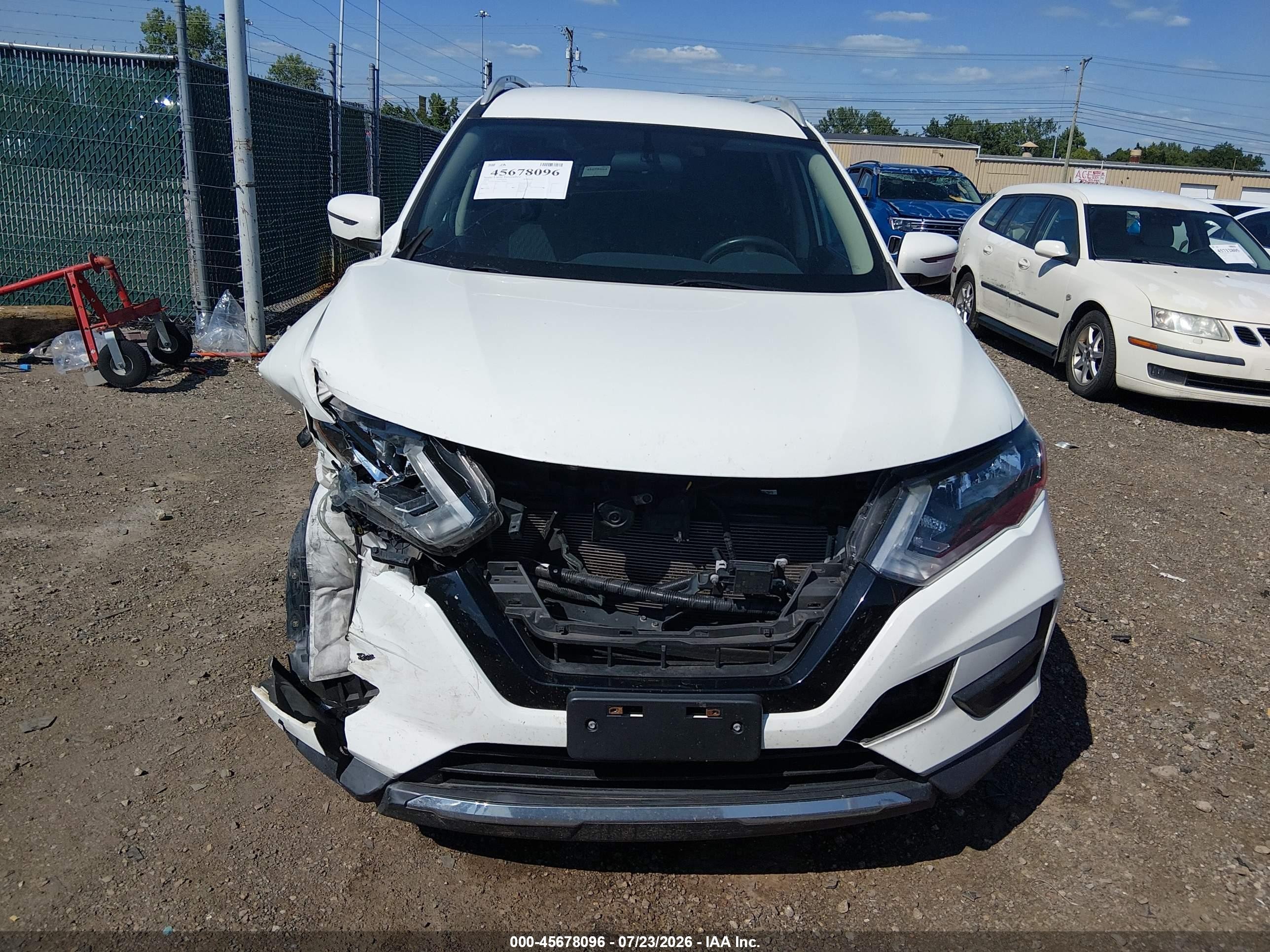 2018 Nissan Rogue Sv White vin: 5N1AT2MV8JC780807