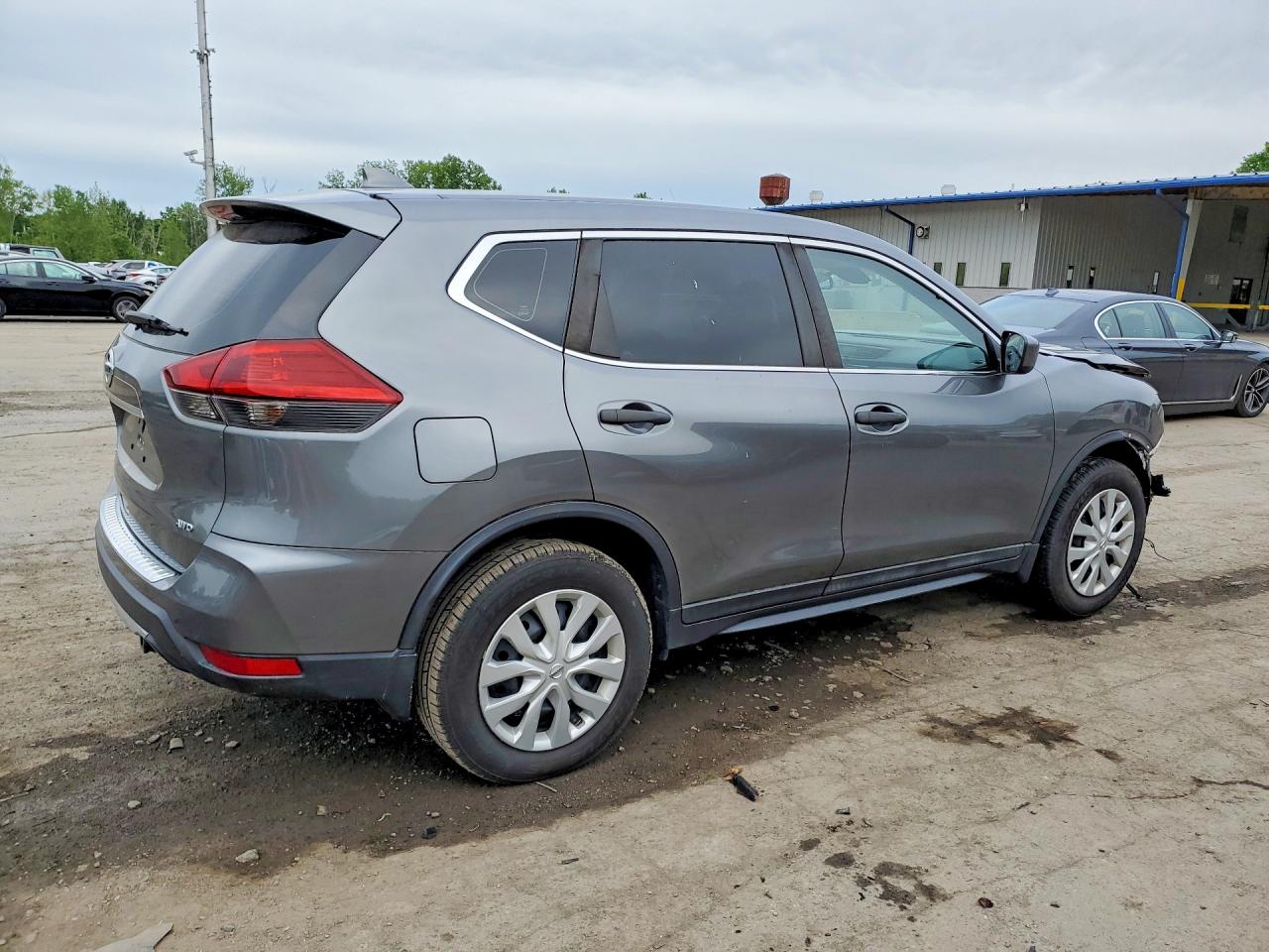 2019 Nissan Rogue S Серый vin: 5N1AT2MV8KC825133