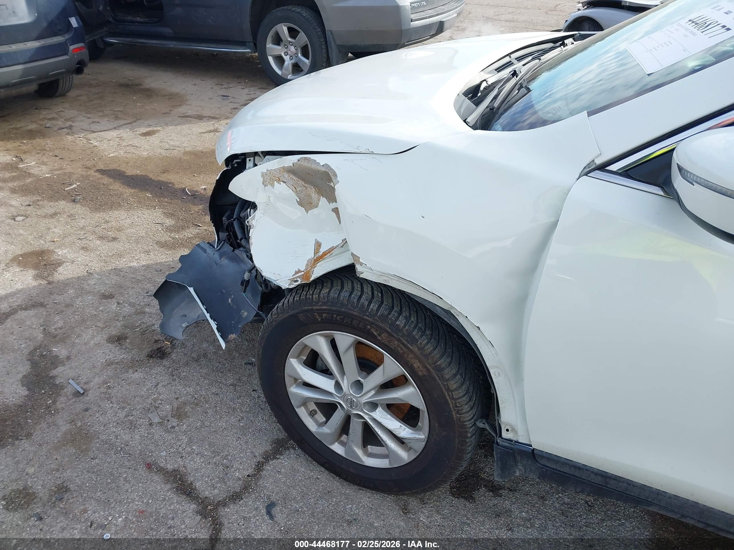 2014 Nissan Rogue Sv Белый vin: 5N1AT2MV9EC755775