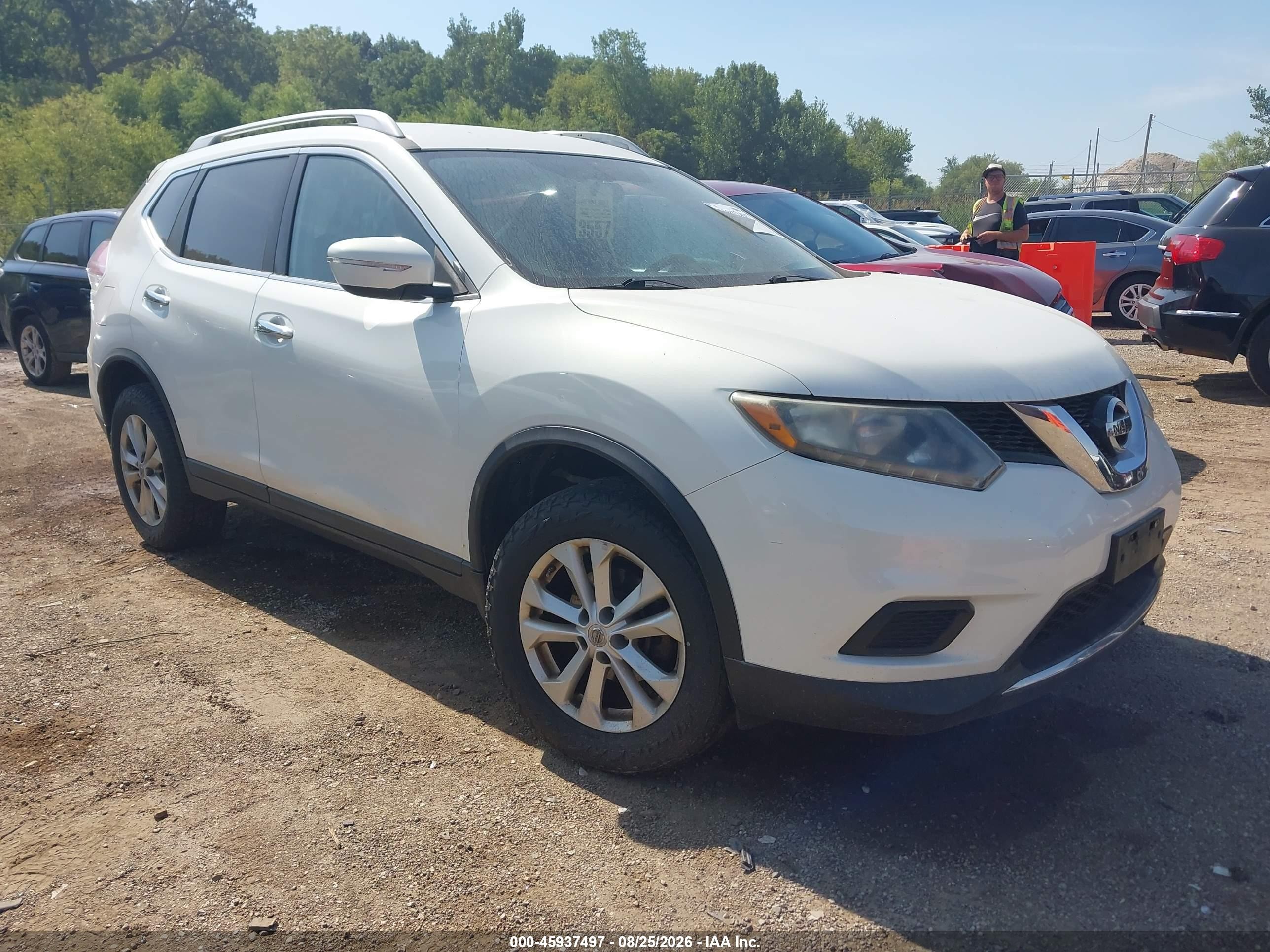 2014 Nissan Rogue Sv Белый vin: 5N1AT2MV9EC757364