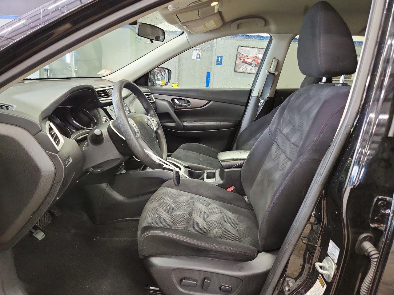 2014 Nissan Rogue Sv Black vin: 5N1AT2MV9EC763083