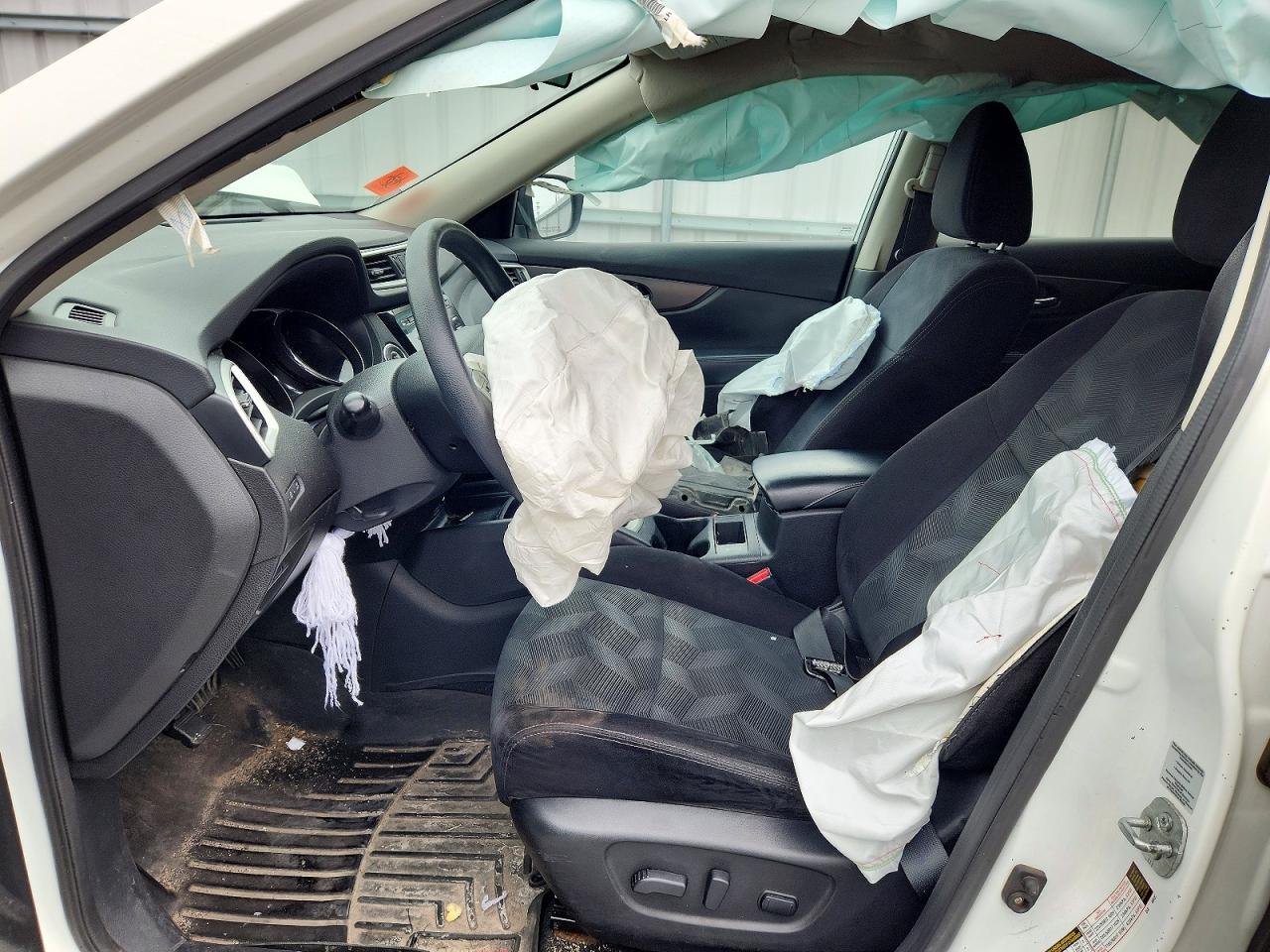 2014 Nissan Rogue White vin: 5N1AT2MV9EC775492