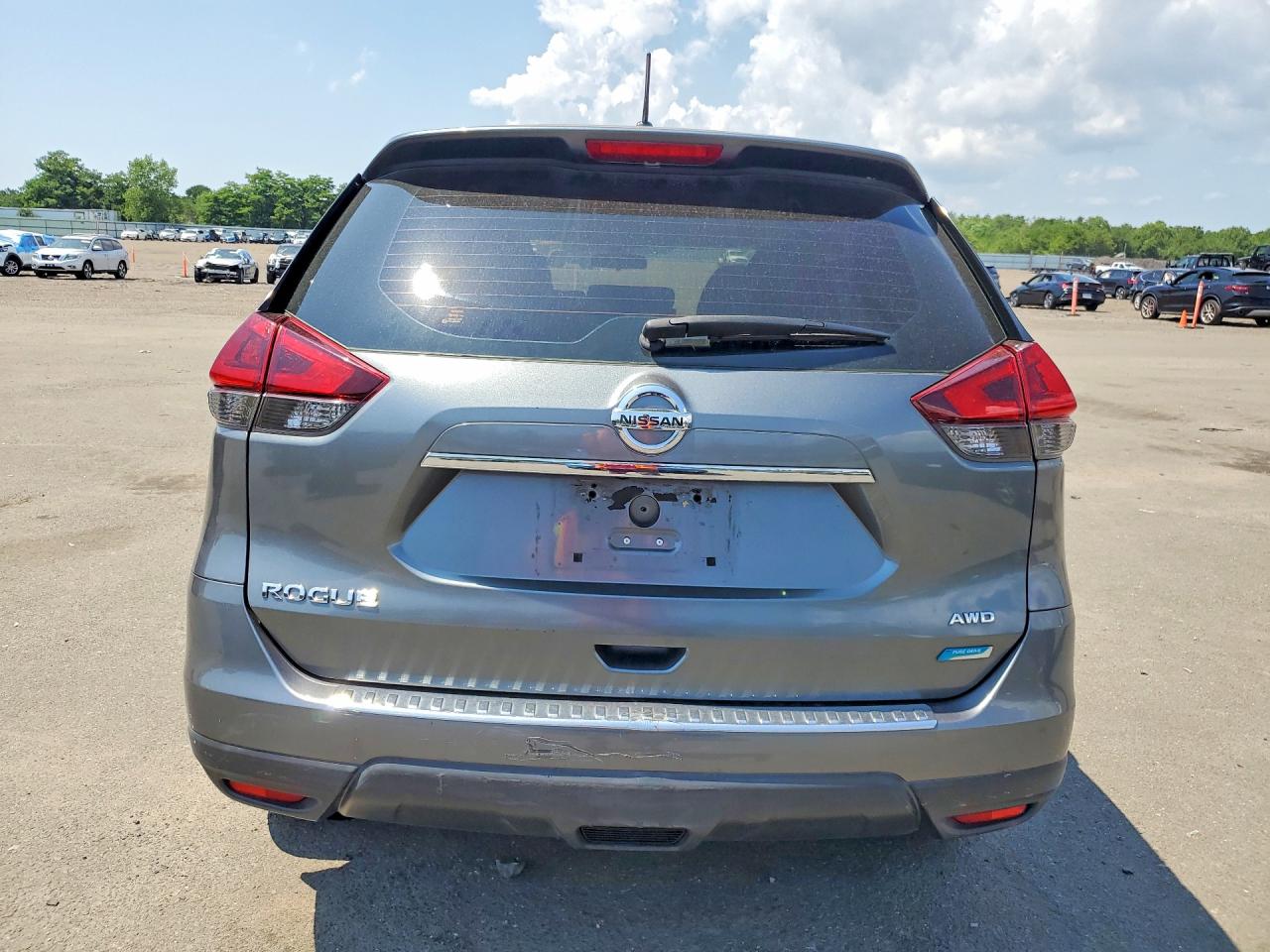 2014 Nissan Rogue S Серый vin: 5N1AT2MV9EC801010