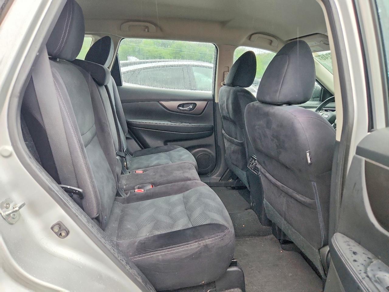 2014 Nissan Rogue S Silver vin: 5N1AT2MV9EC806336