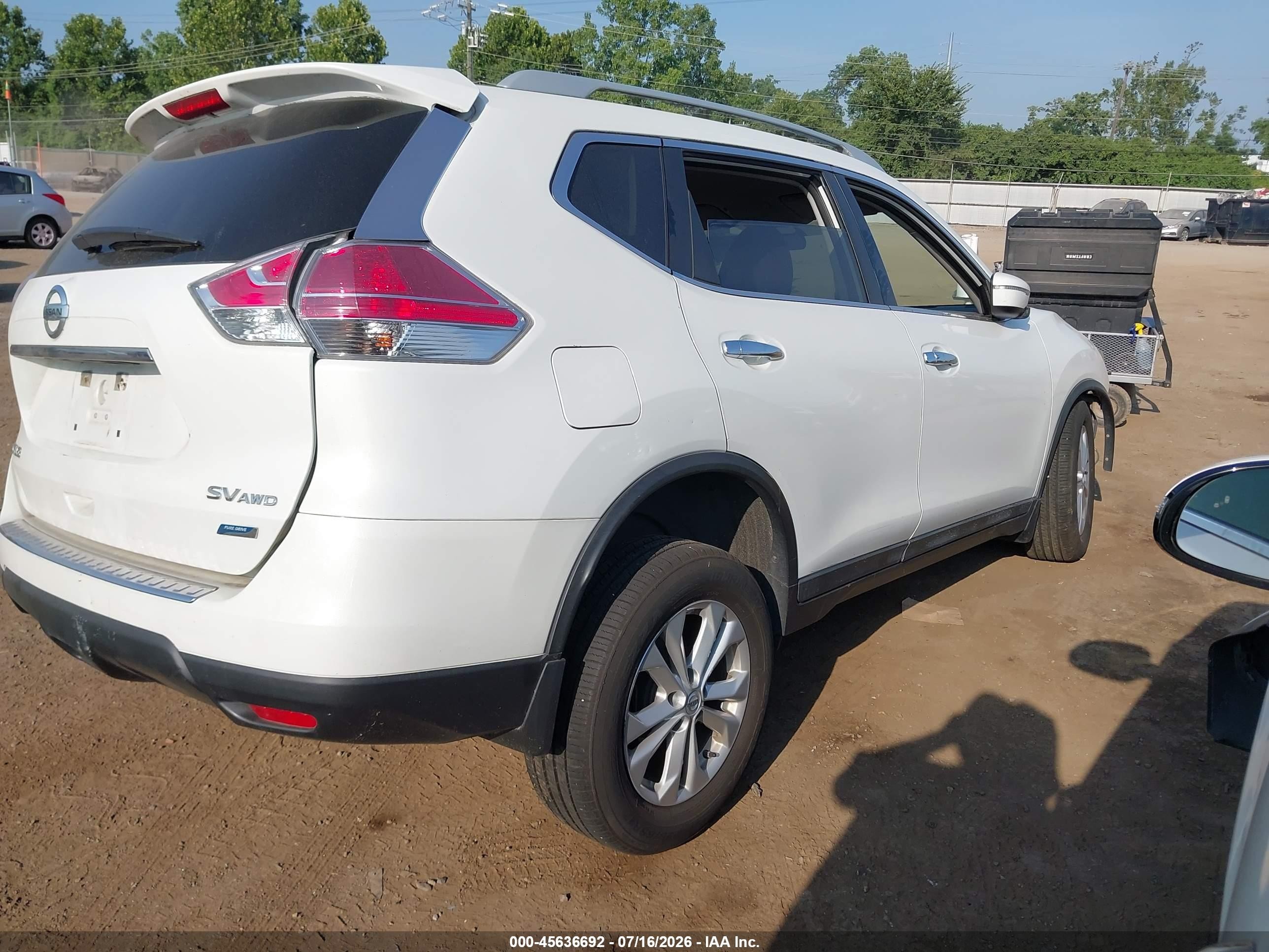 2014 Nissan Rogue Sv White vin: 5N1AT2MV9EC843788