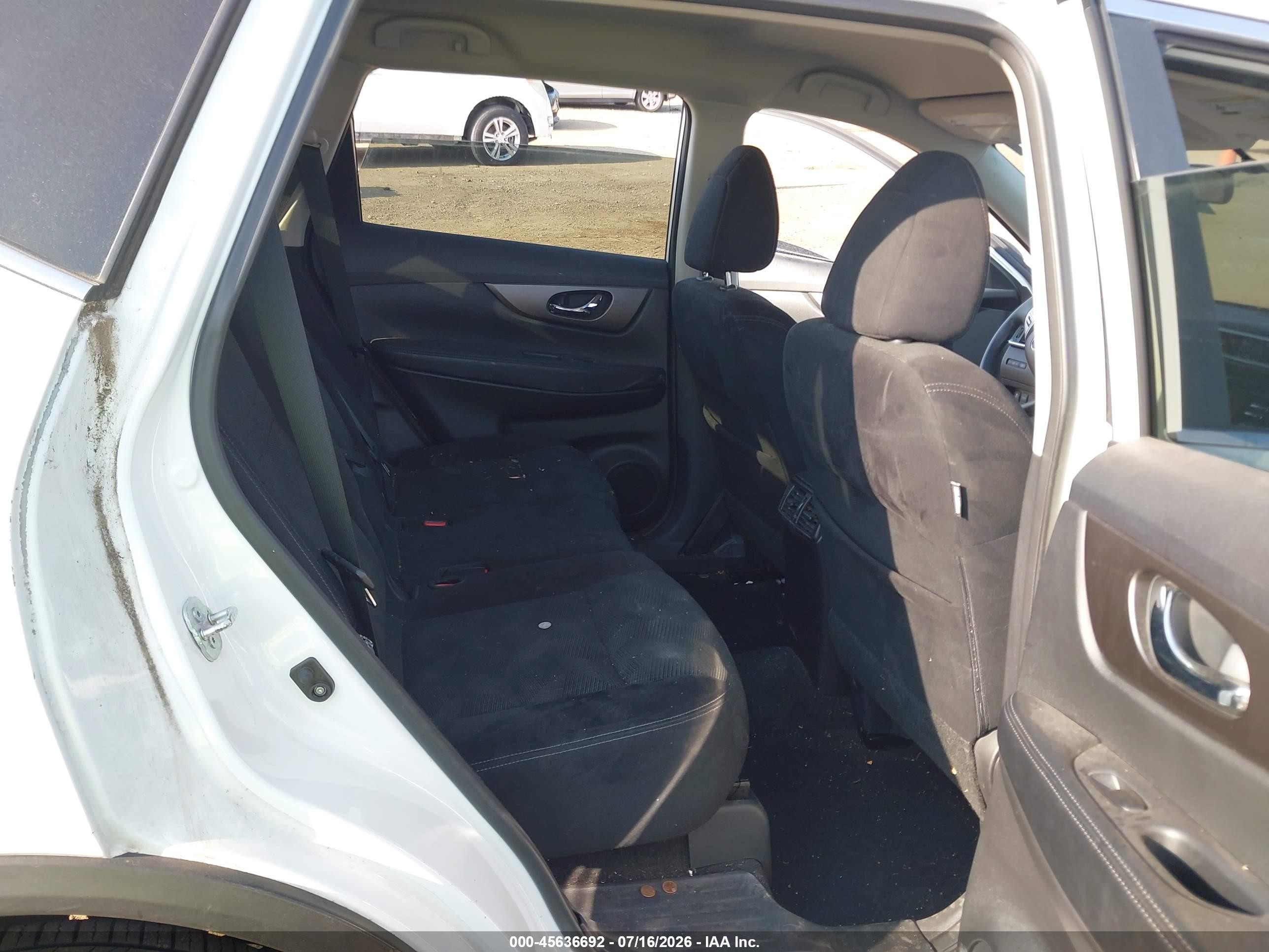 2014 Nissan Rogue Sv White vin: 5N1AT2MV9EC843788
