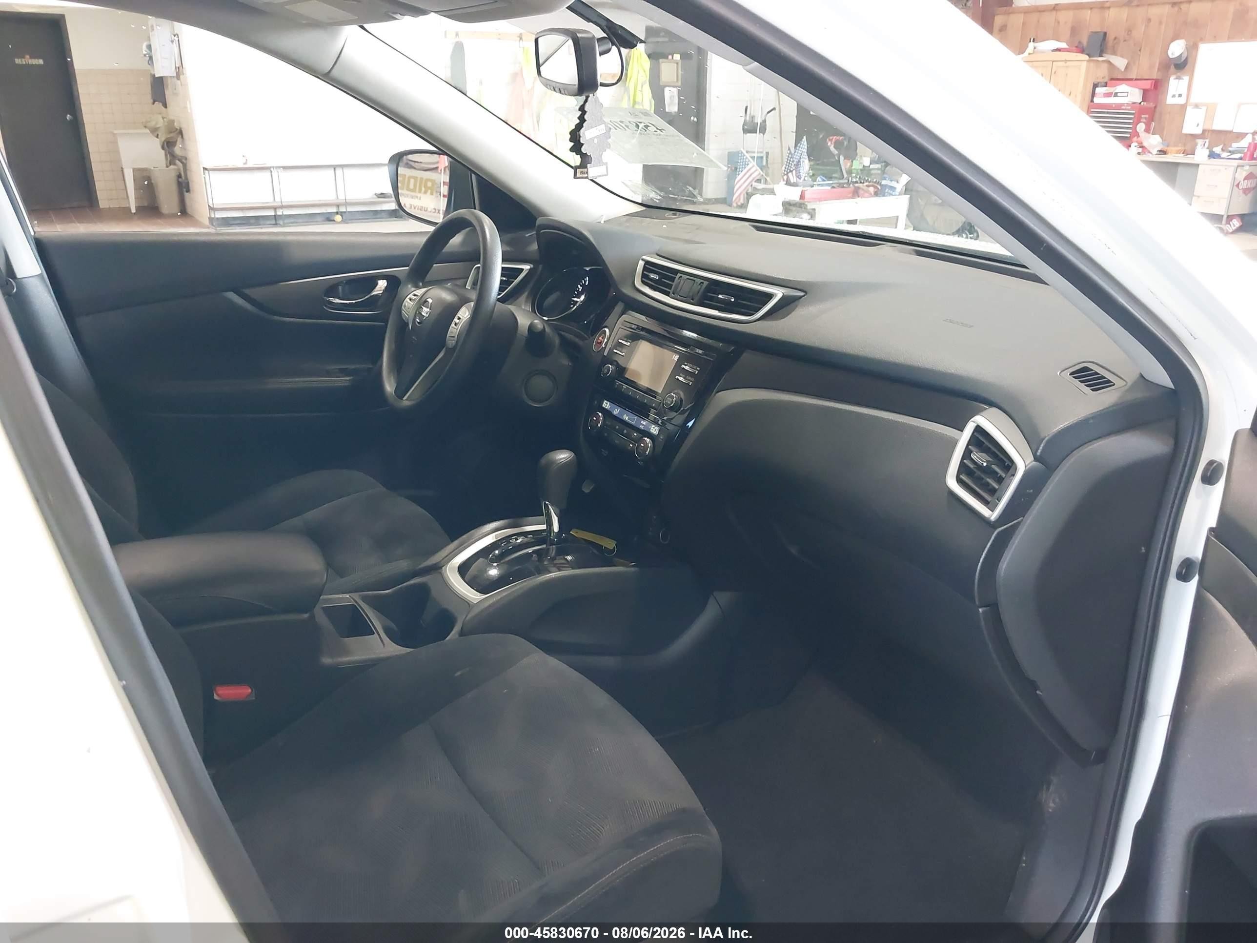 2014 Nissan Rogue Sv White vin: 5N1AT2MV9EC853222