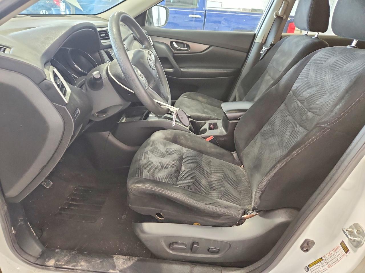 2014 Nissan Rogue Sv White vin: 5N1AT2MV9EC854032