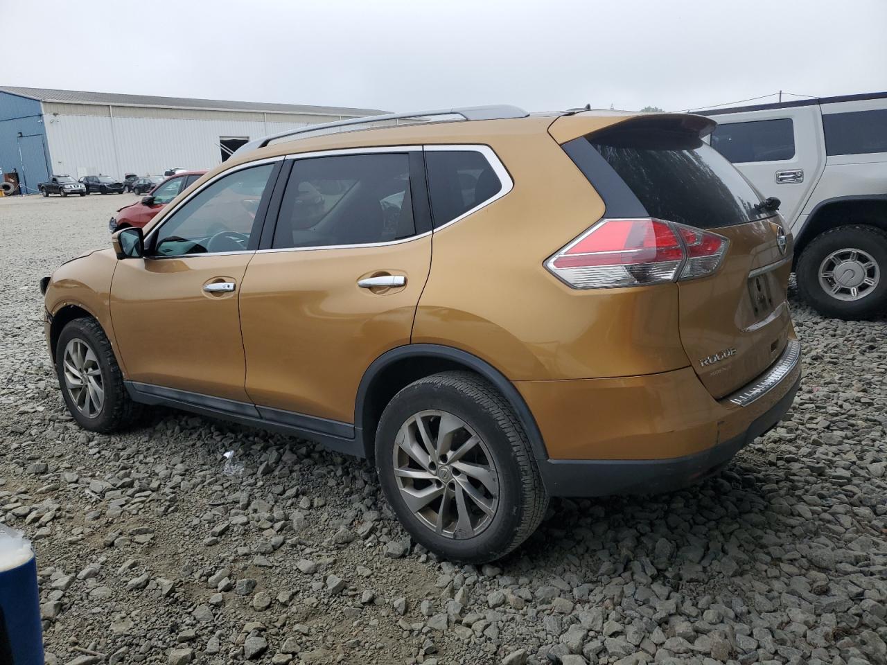 2014 Nissan Rogue S Gold vin: 5N1AT2MV9EC865192