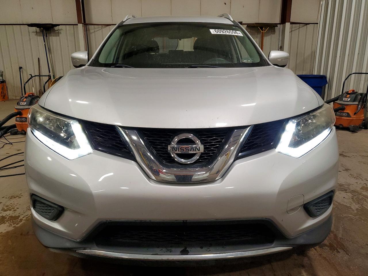 2015 Nissan Rogue Sv Silver vin: 5N1AT2MV9FC770424