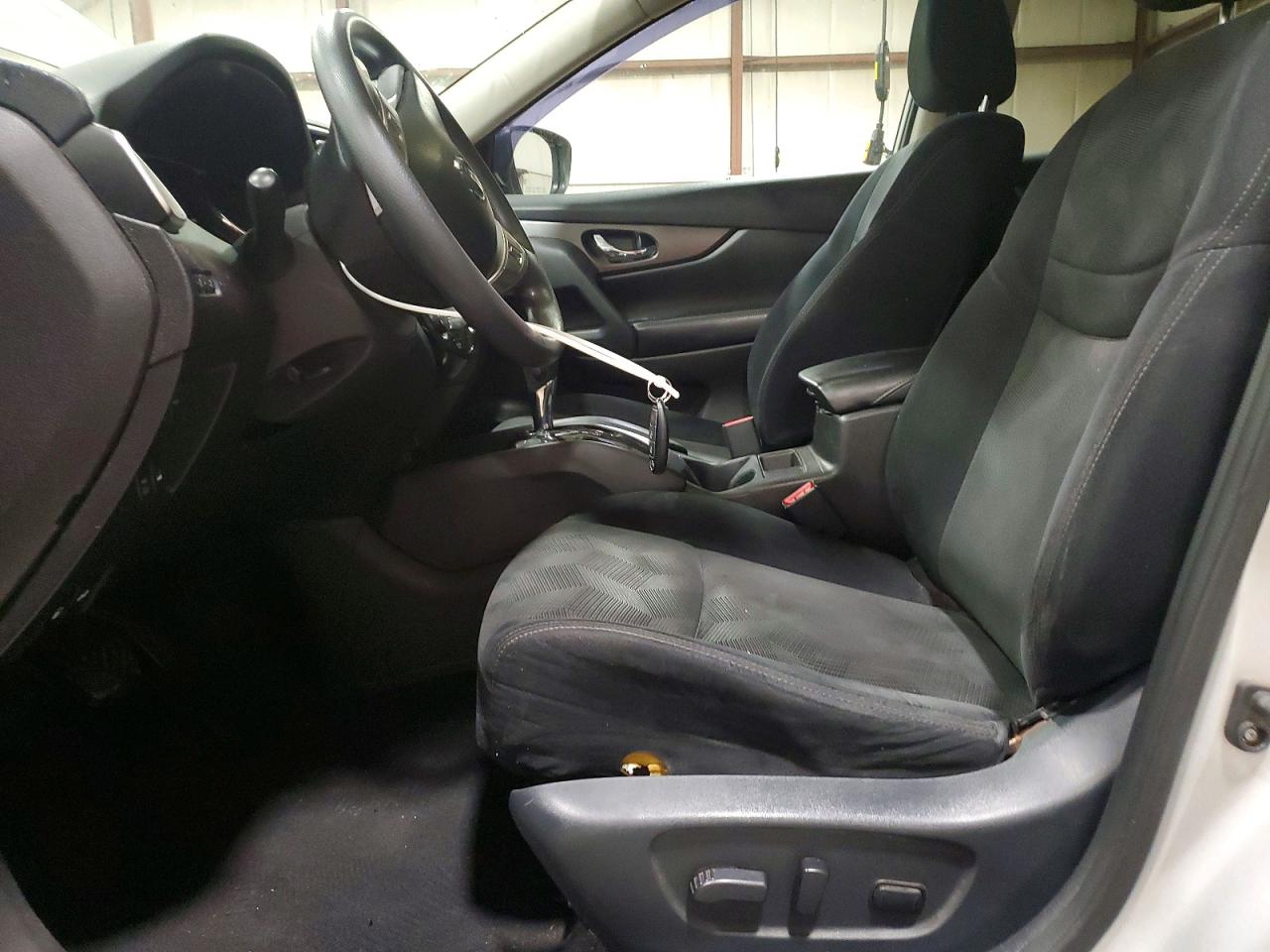 2015 Nissan Rogue Sv Silver vin: 5N1AT2MV9FC770424