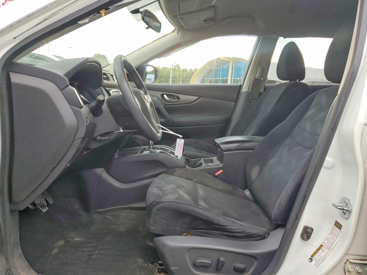 2015 Nissan Rogue Sv Белый vin: 5N1AT2MV9FC779818